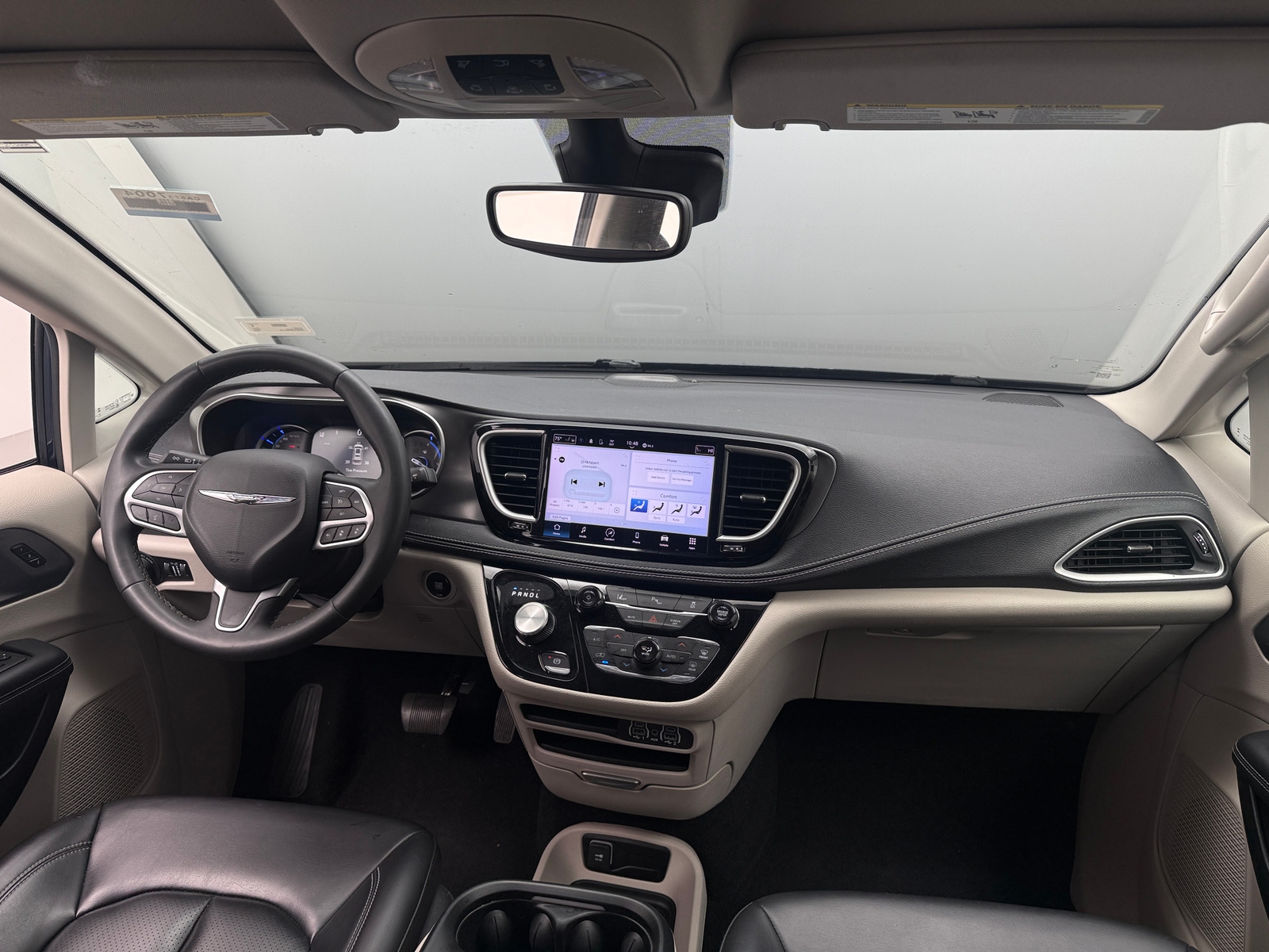 Thumbnail: 2023 Chrysler Pacifica - 2