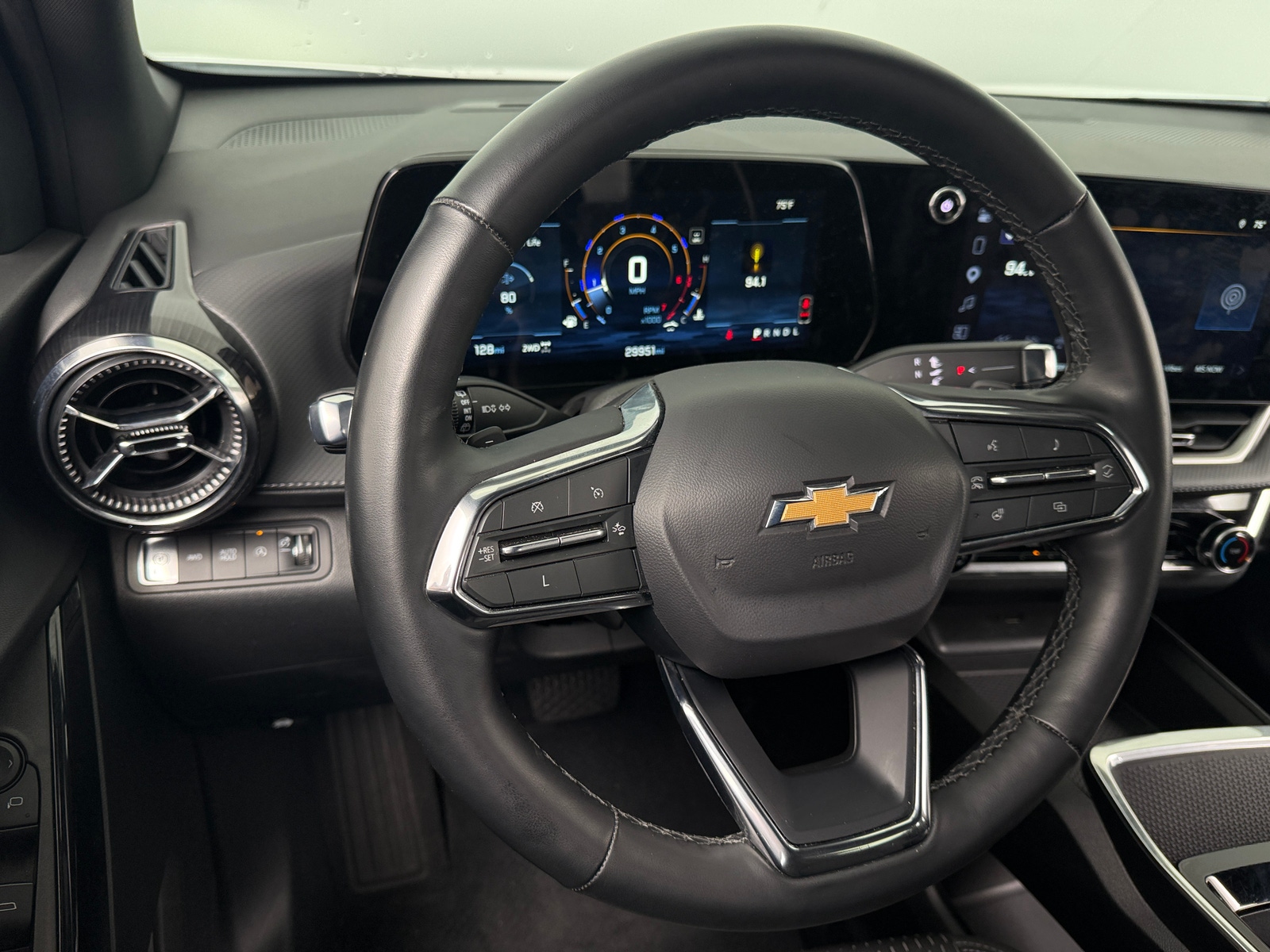 Thumbnail: 2025 Chevrolet Equinox - 5