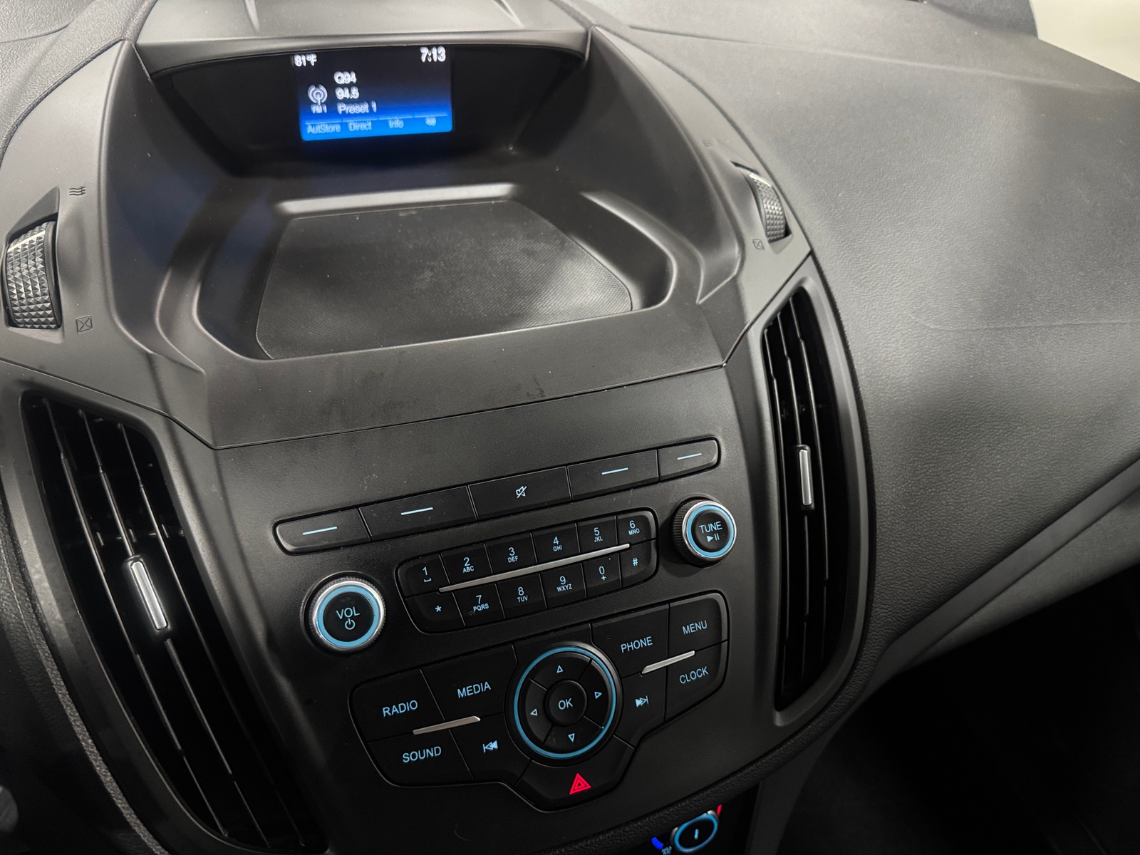 Thumbnail: 2019 Ford Escape - 4