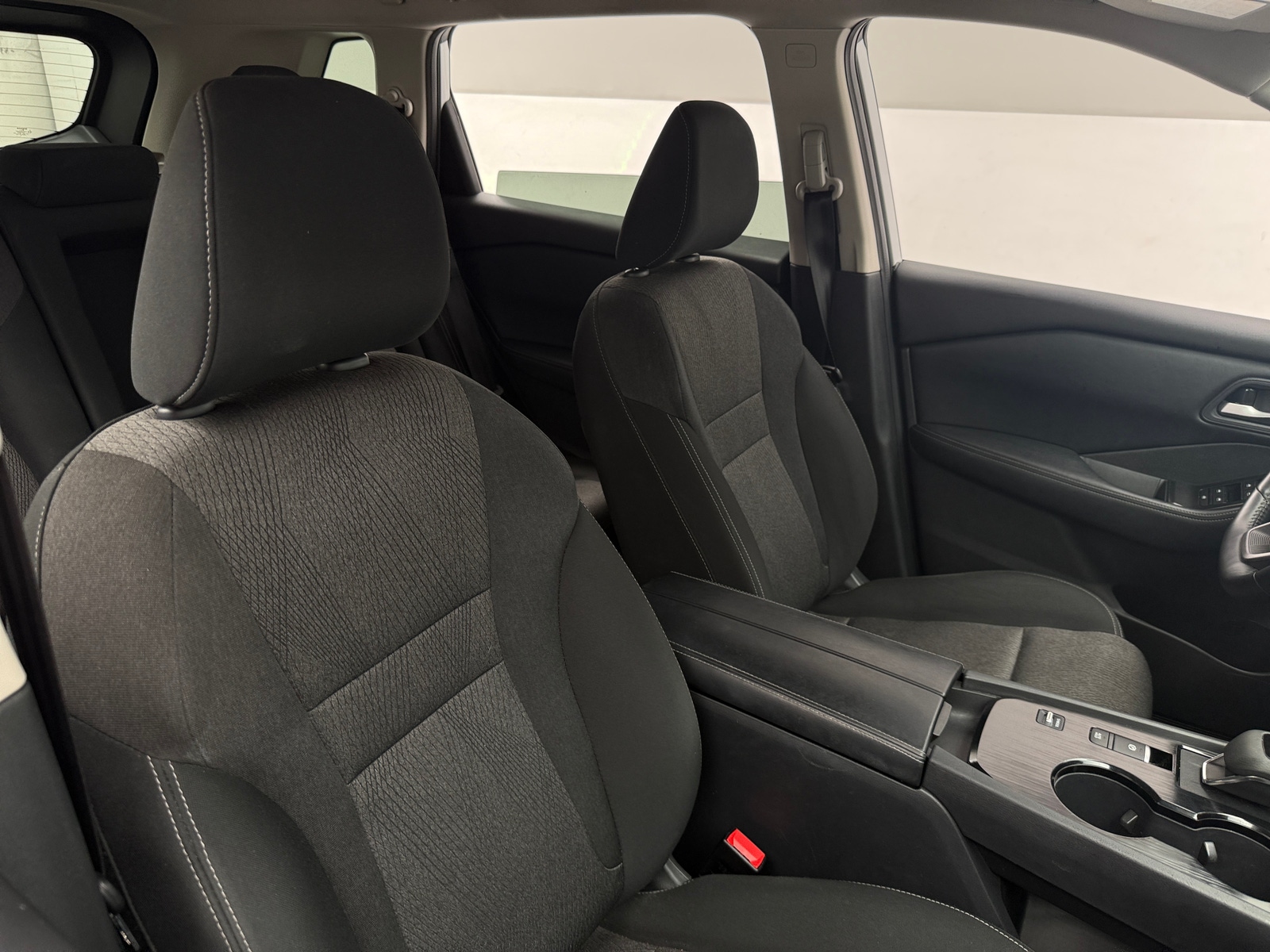 Thumbnail: 2025 Nissan Rogue - 2