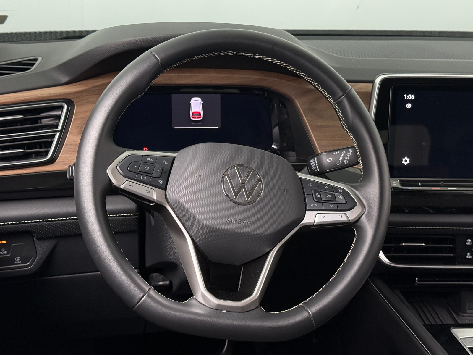 Thumbnail: 2026 Volkswagen Atlas - 4