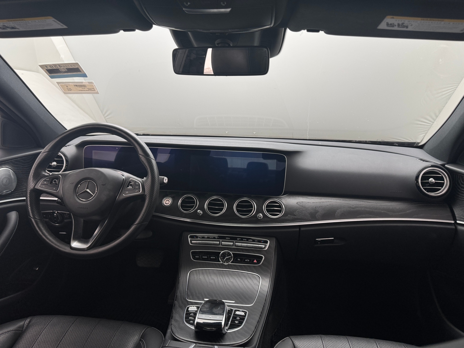 Thumbnail: 2018 Mercedes-Benz E-Class - 2