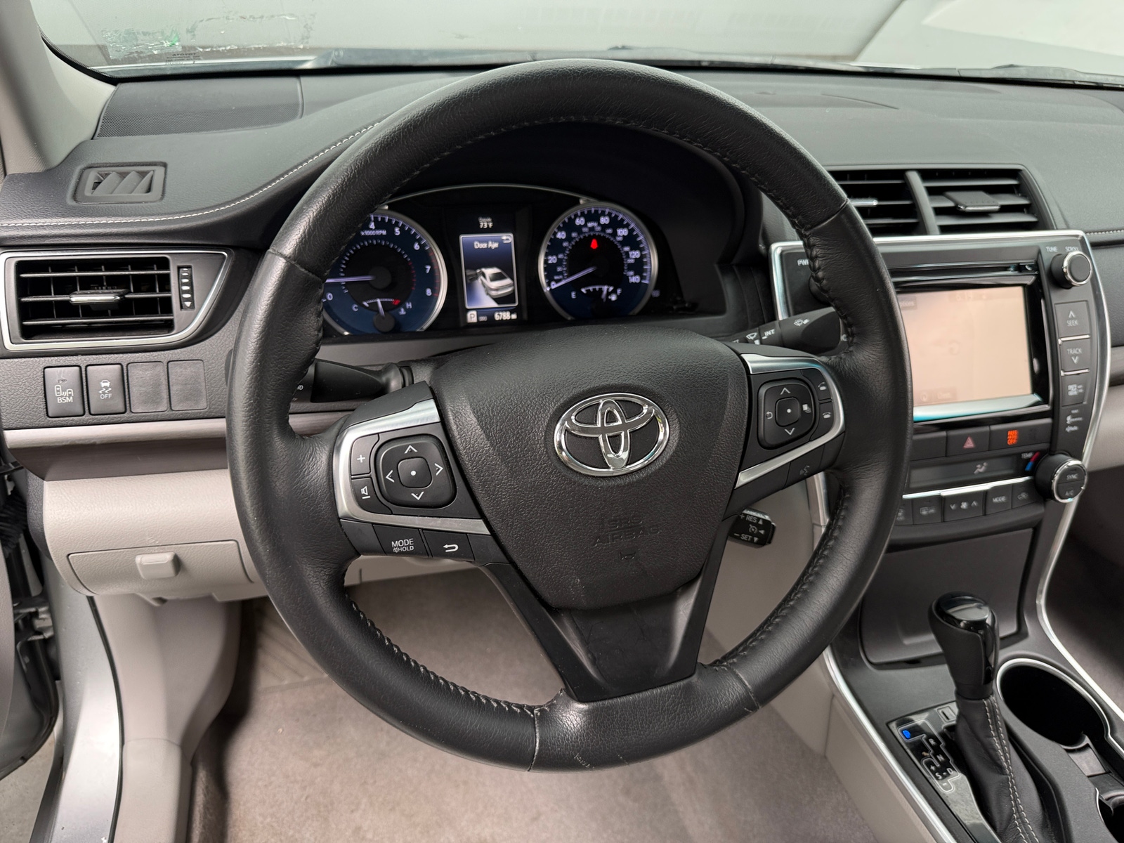 Thumbnail: 2015 Toyota Camry - 5