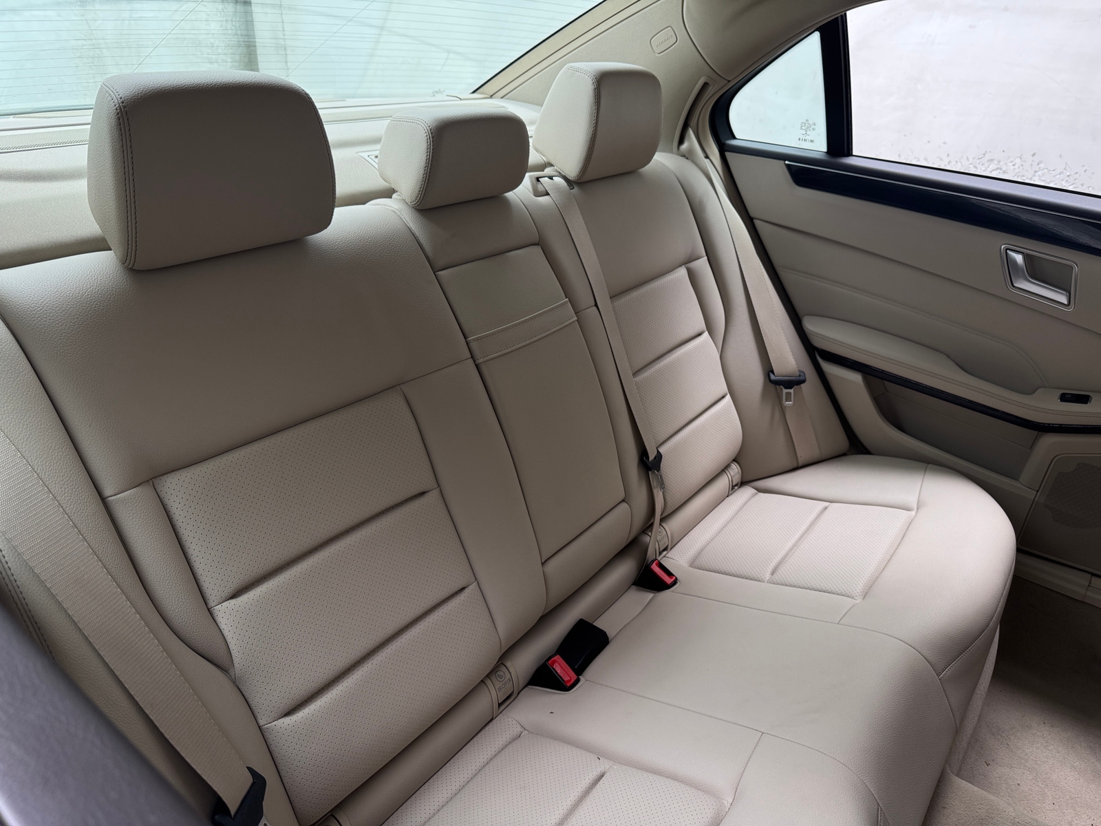Thumbnail: 2016 Mercedes-Benz E-Class - 5