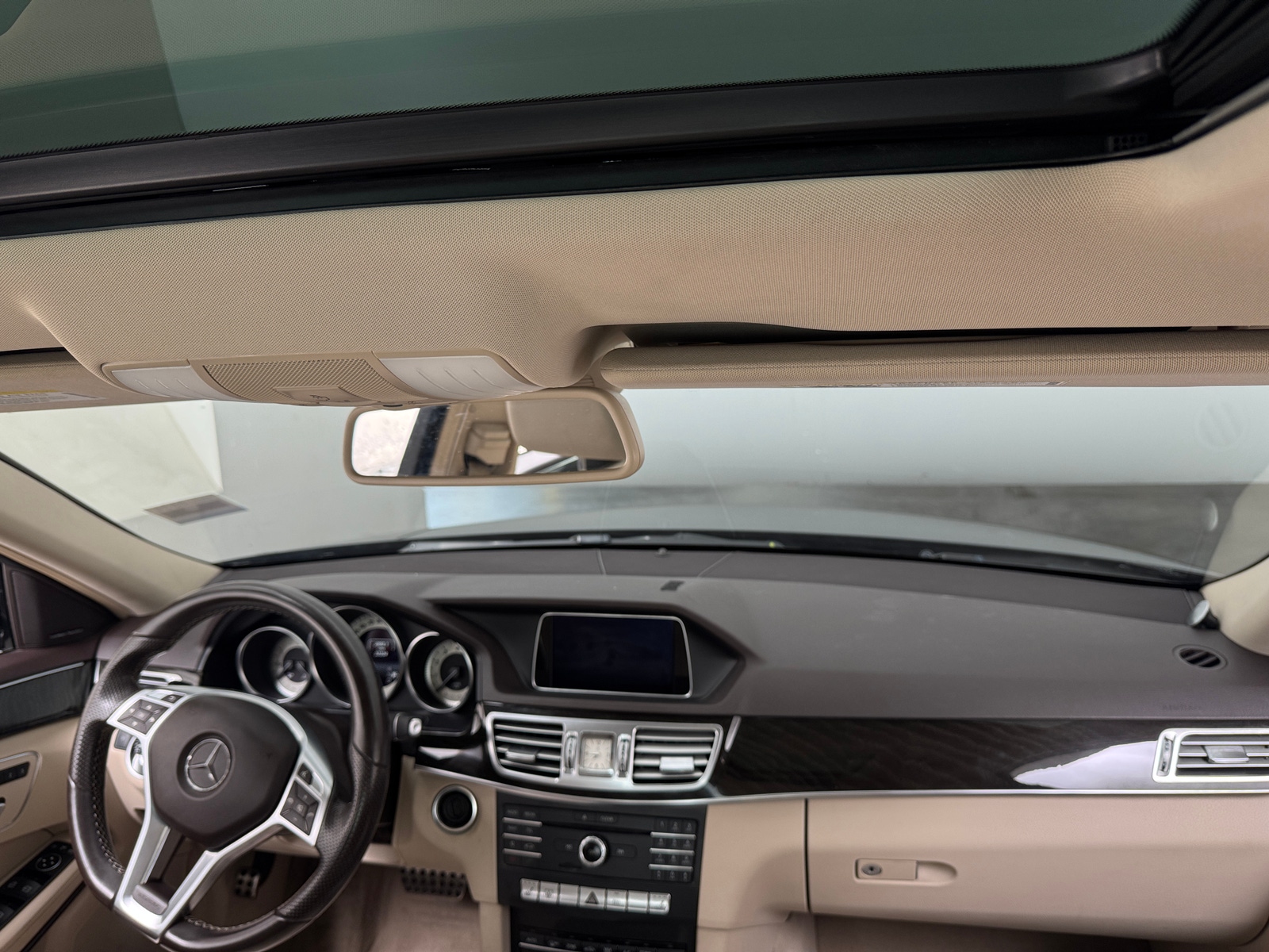 Thumbnail: 2016 Mercedes-Benz E-Class - 2