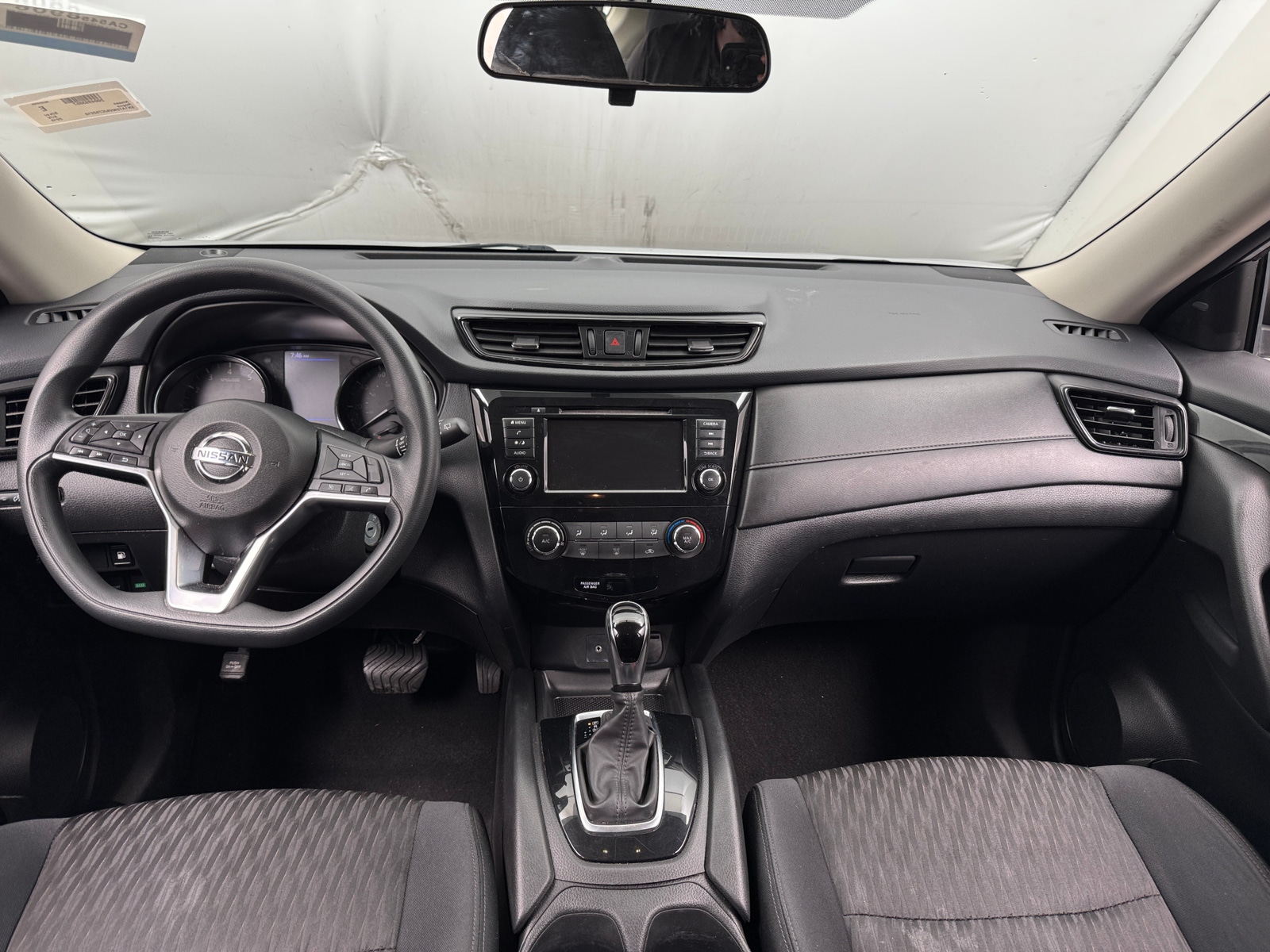 Thumbnail: 2018 Nissan Rogue - 3