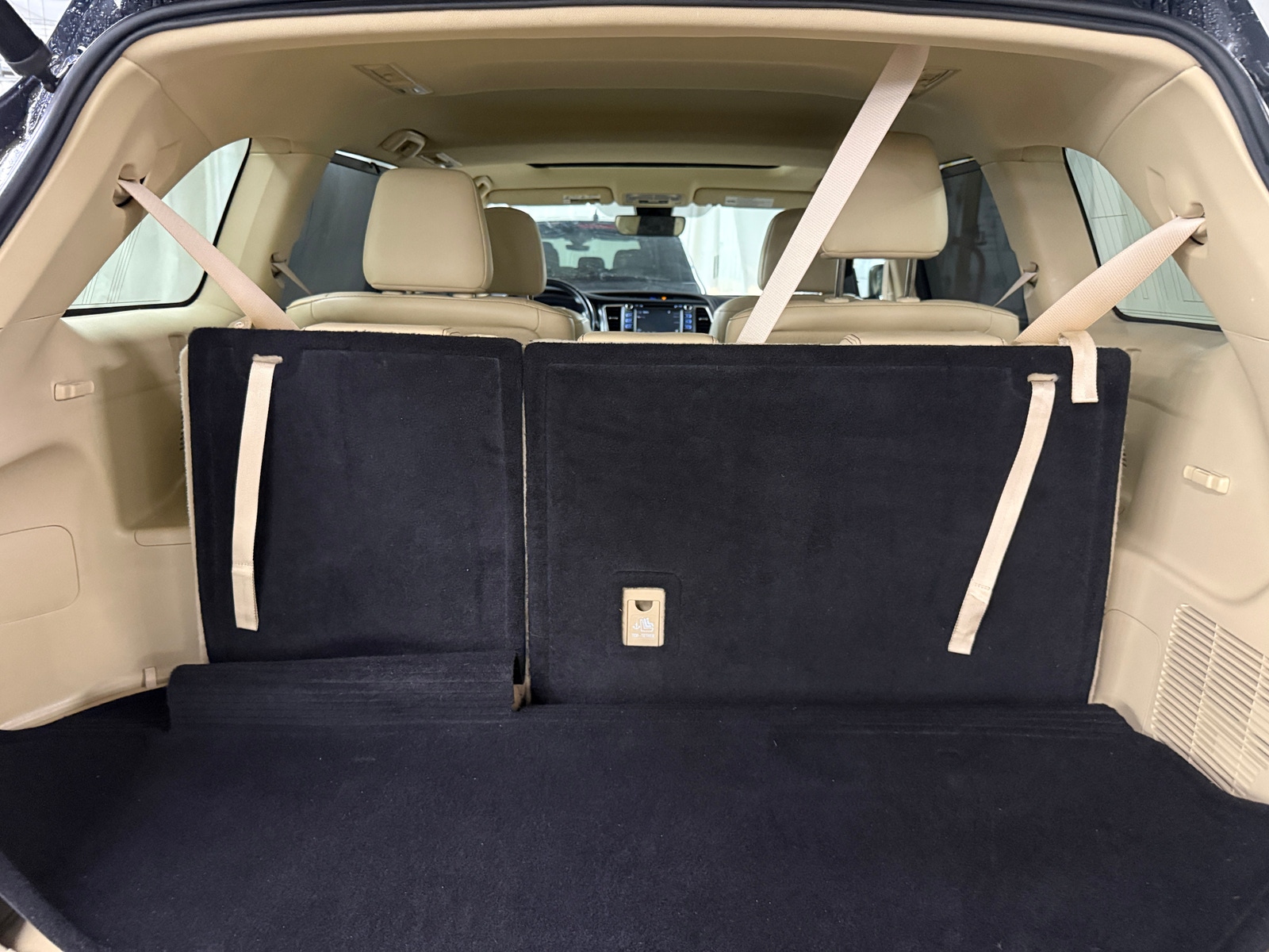 Thumbnail: 2018 Toyota Highlander - 6