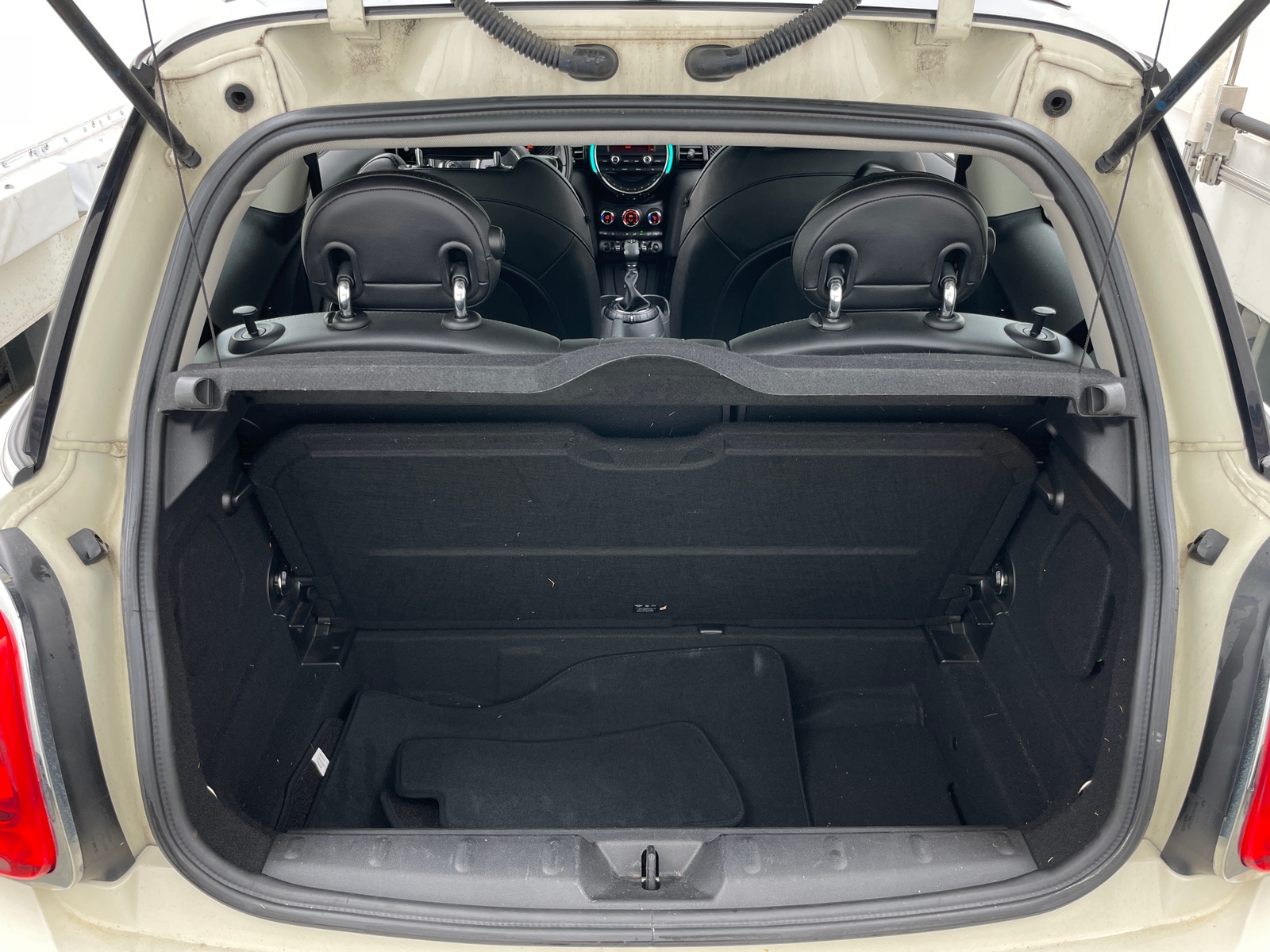 Thumbnail: 2015 MINI Cooper Hardtop - 5