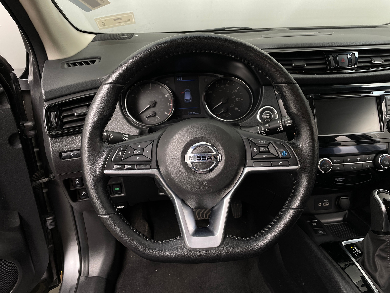 Thumbnail: 2022 Nissan Rogue Sport - 4