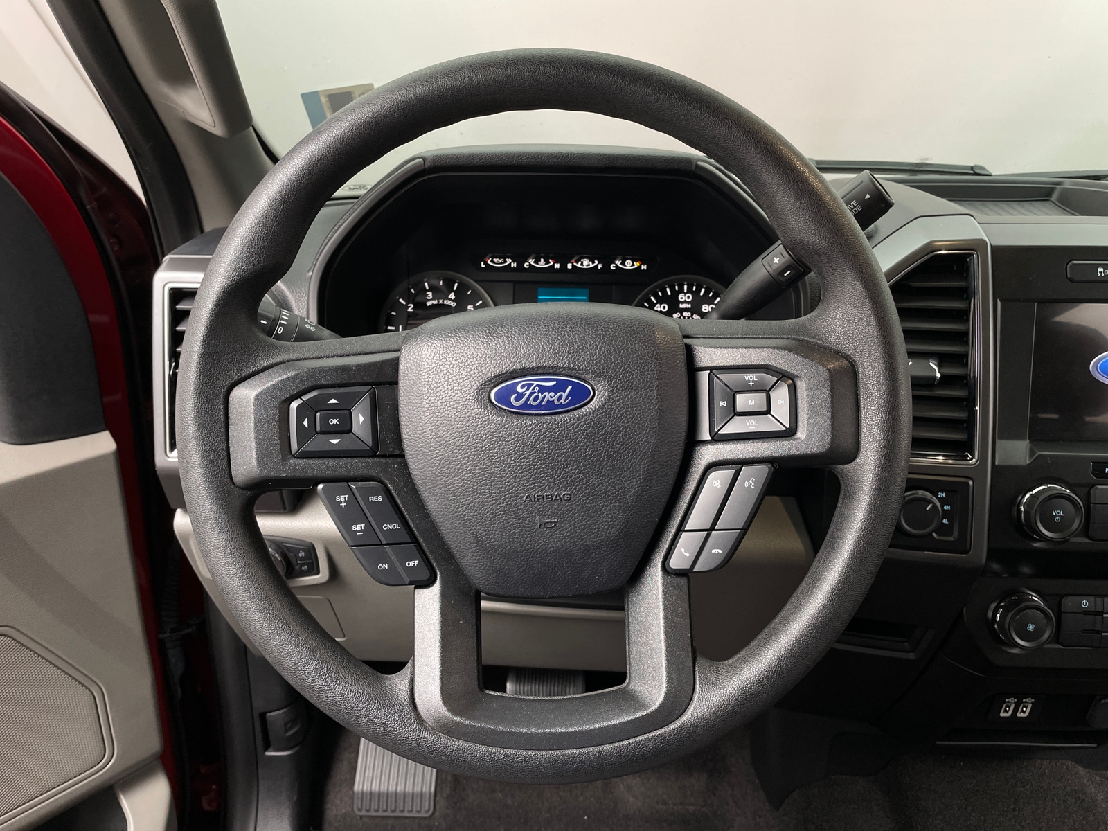 Thumbnail: 2020 Ford Econoline - 5