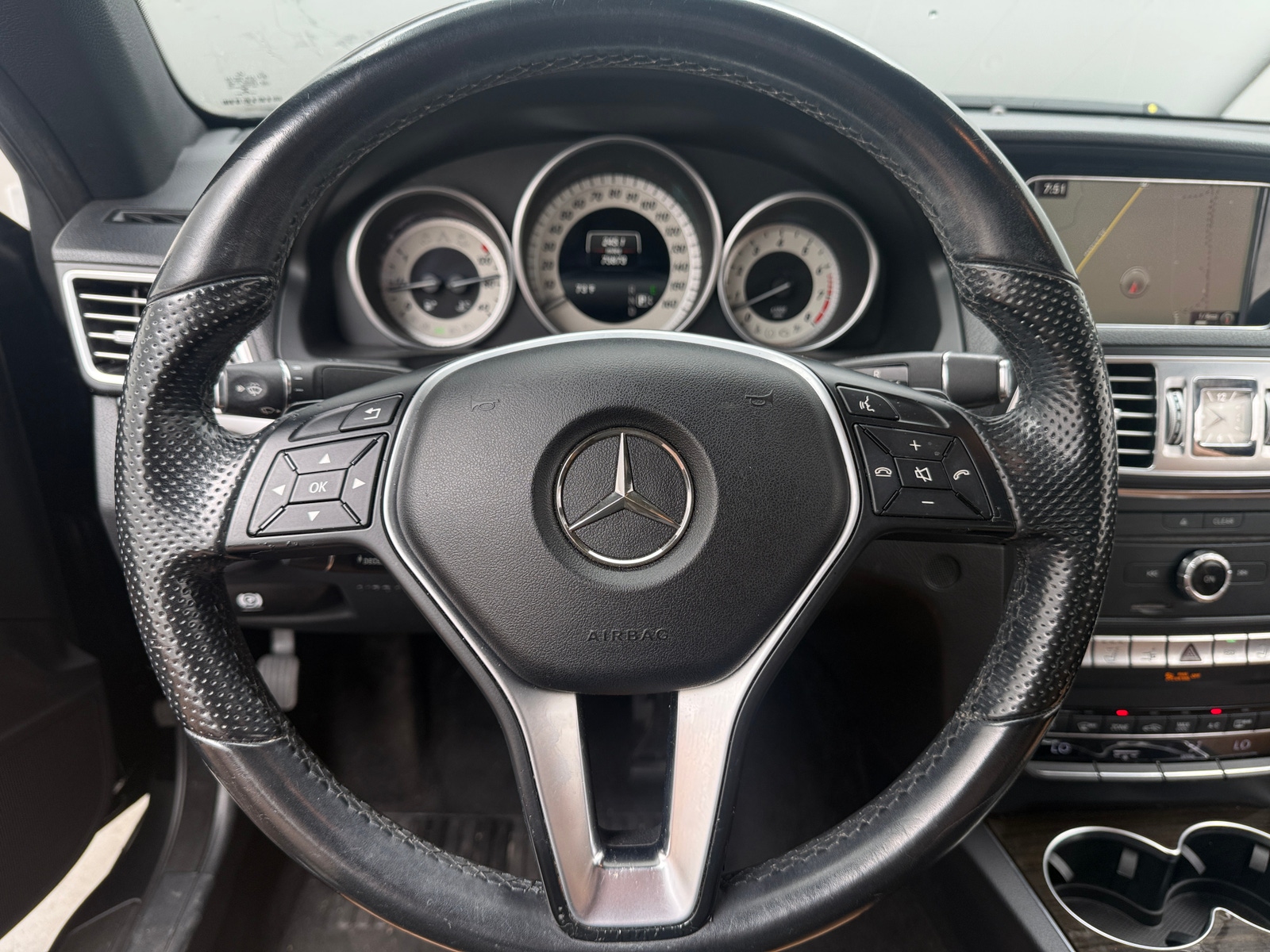 Thumbnail: 2017 Mercedes-Benz E-Class - 4