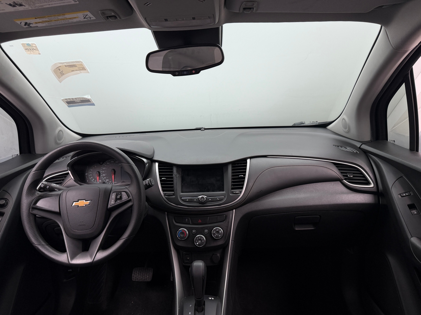 Thumbnail: 2018 Chevrolet Trax - 3