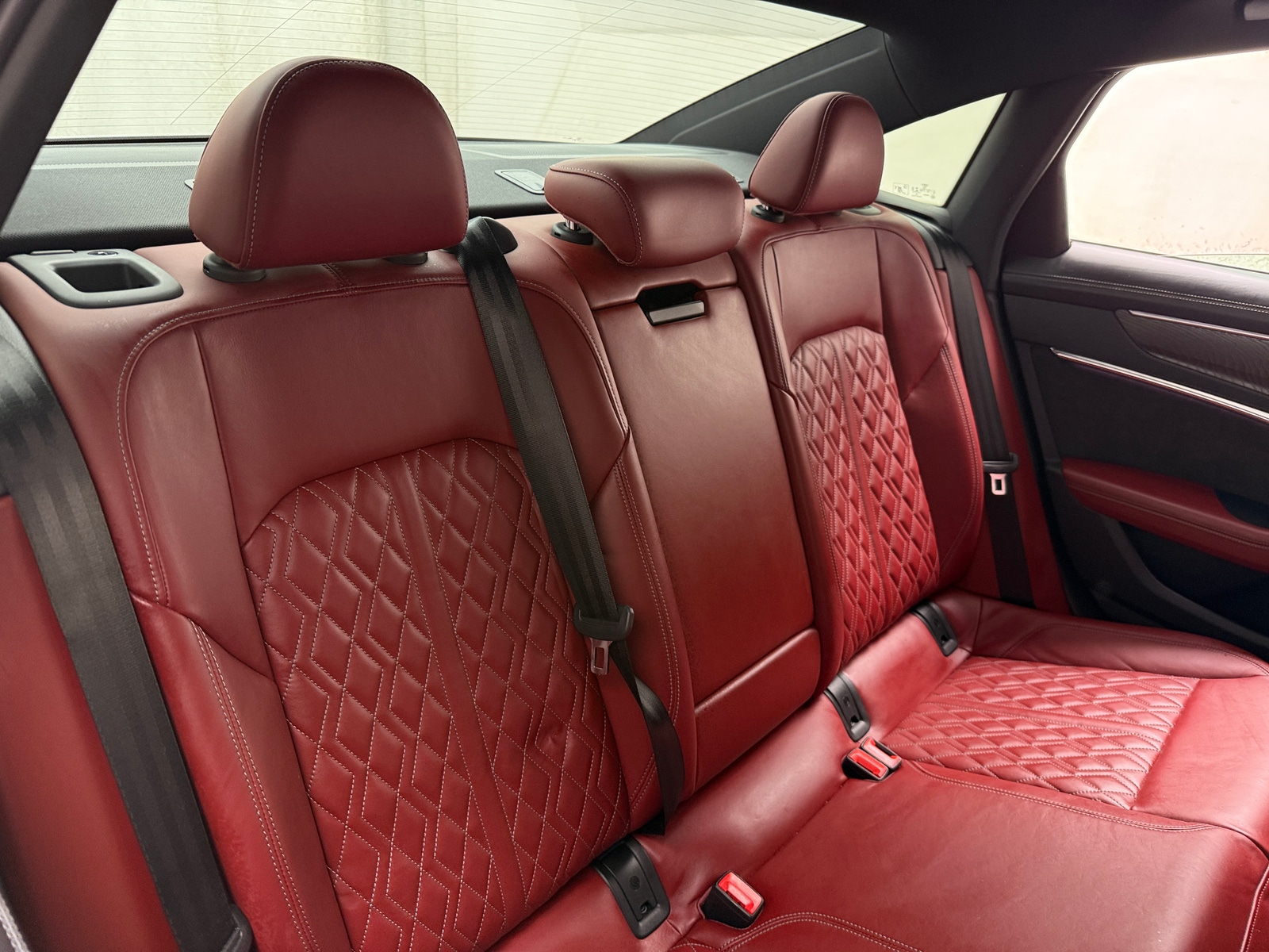 Thumbnail: 2020 Audi S6 - 5