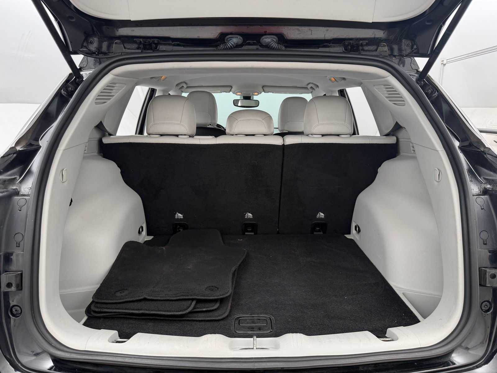 Thumbnail: 2018 Jeep Compass - 7