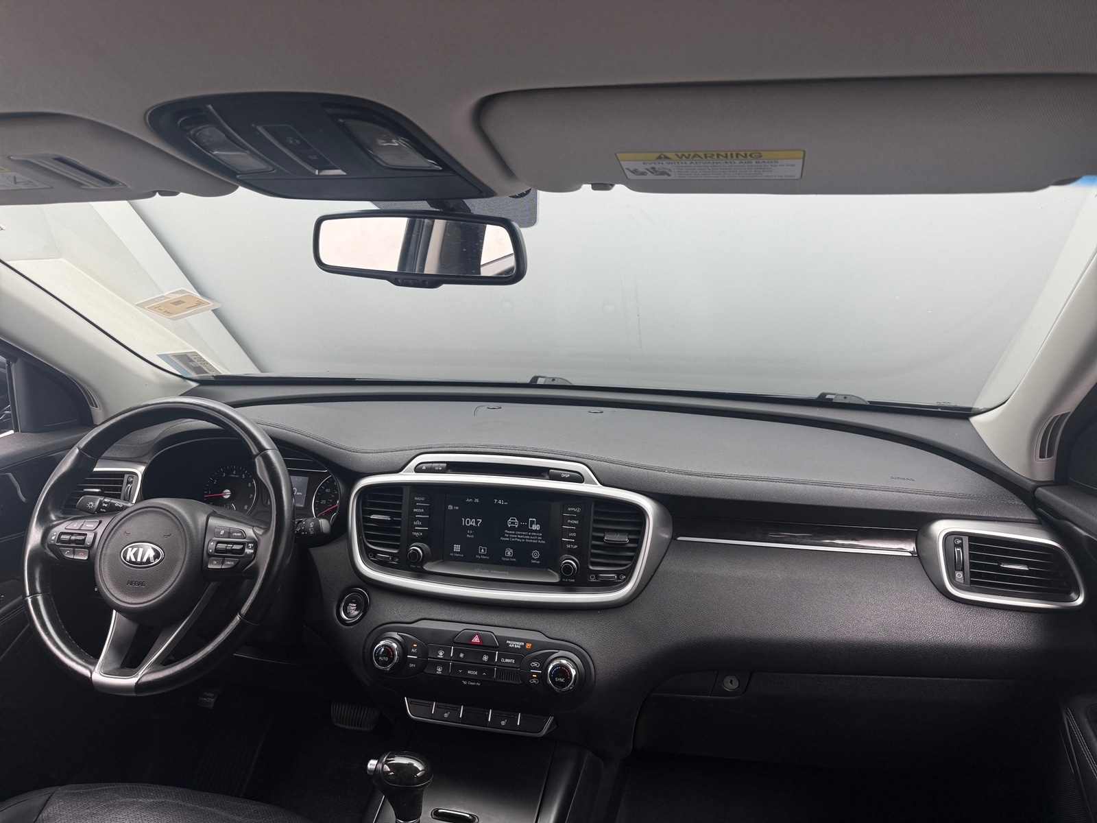 Thumbnail: 2017 Kia Sorento - 2