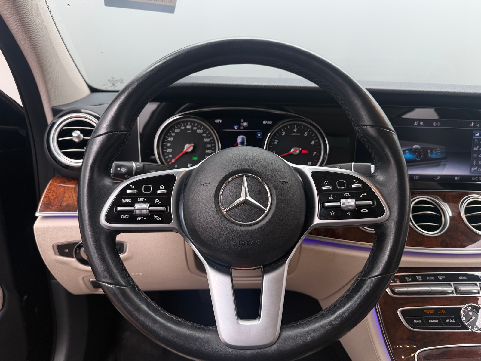 Thumbnail: 2019 Mercedes-Benz E-Class - 4