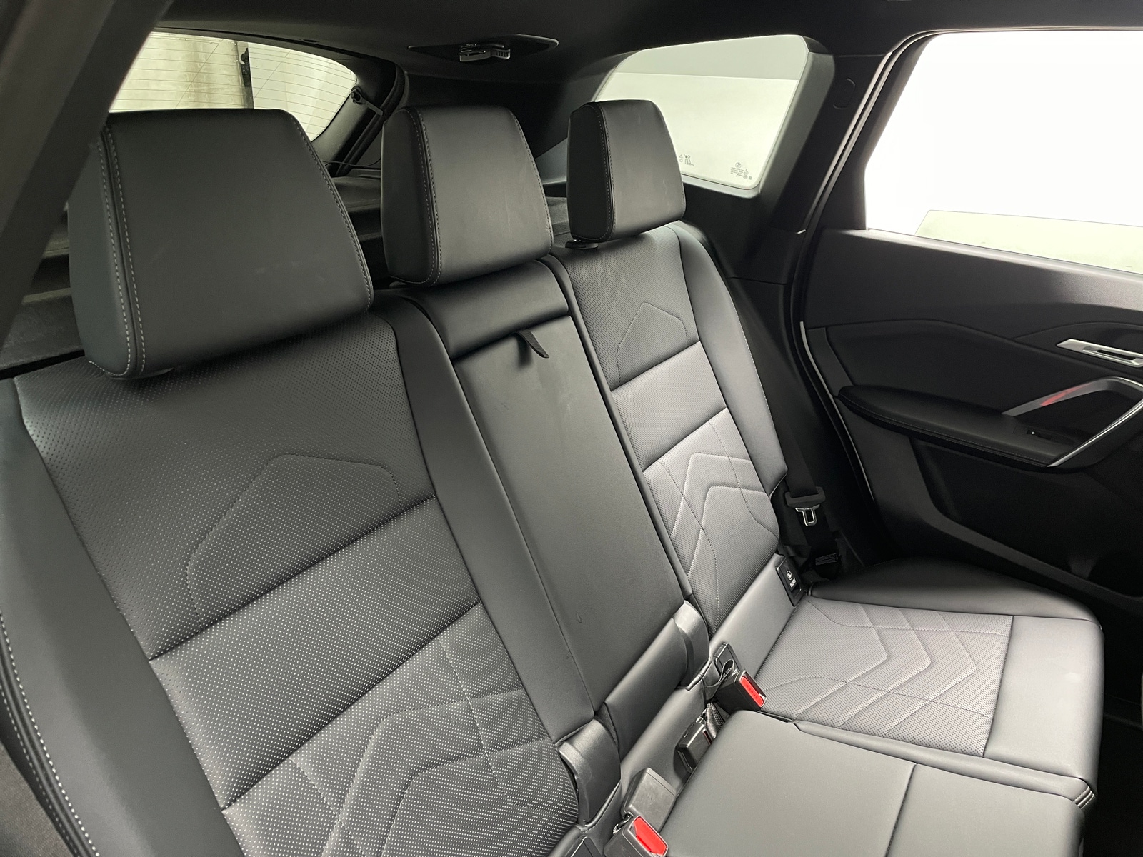 Thumbnail: 2026 BMW X1 - 5