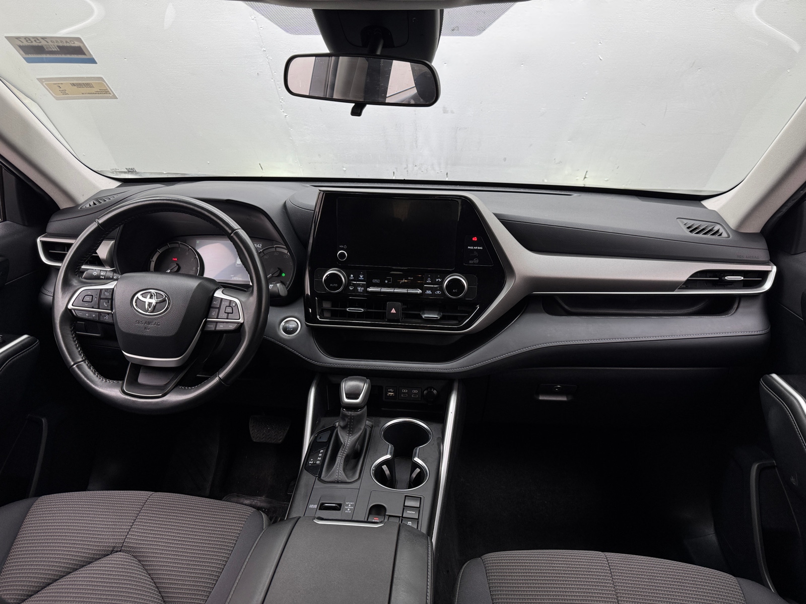 Thumbnail: 2025 Toyota Highlander - 3