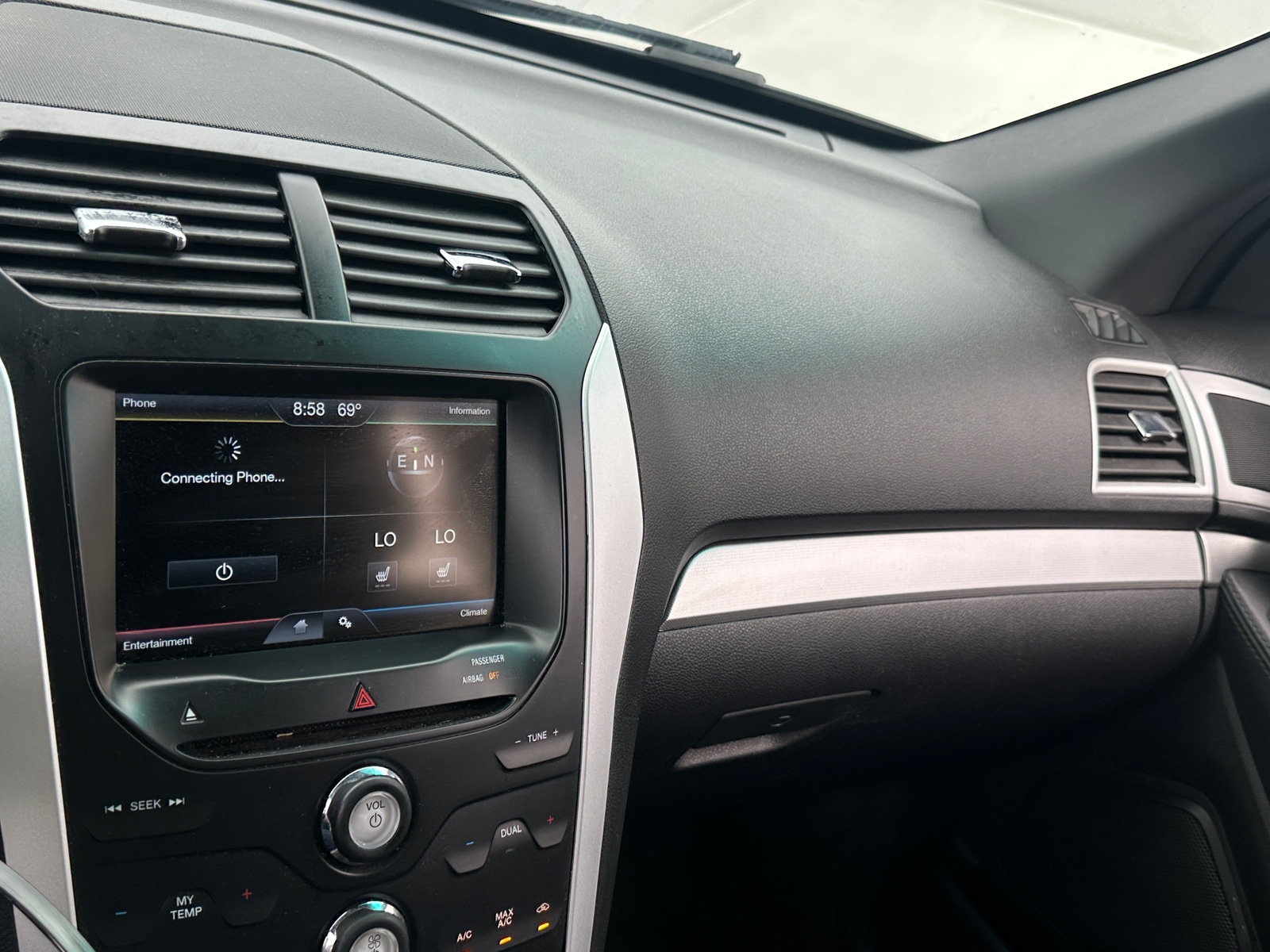 Thumbnail: 2014 Ford Explorer - 3