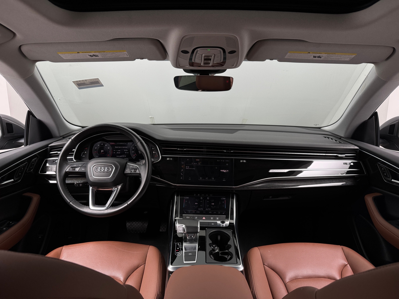 Thumbnail: 2023 Audi Q8 - 2