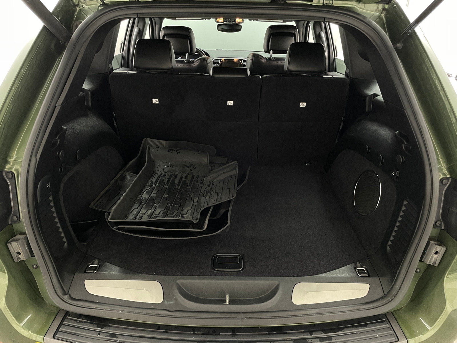 Thumbnail: 2020 Jeep Grand Cherokee - 6