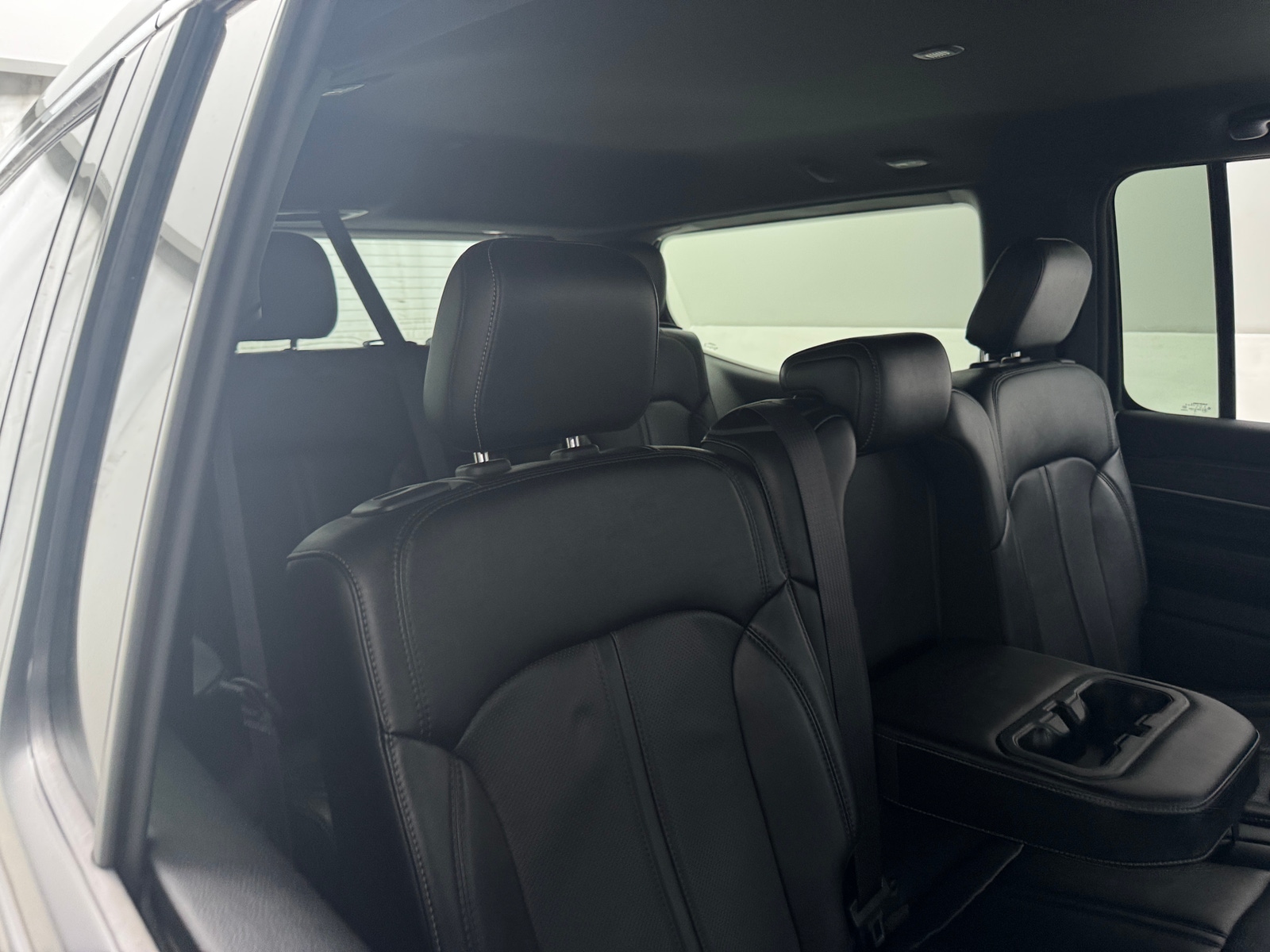 Thumbnail: 2024 Jeep Wagoneer - 5