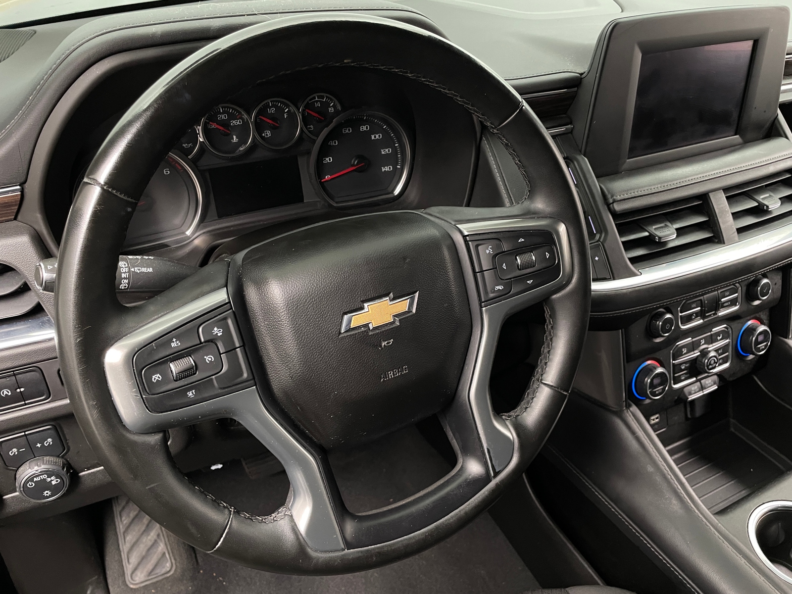 Thumbnail: 2023 Chevrolet Tahoe - 5