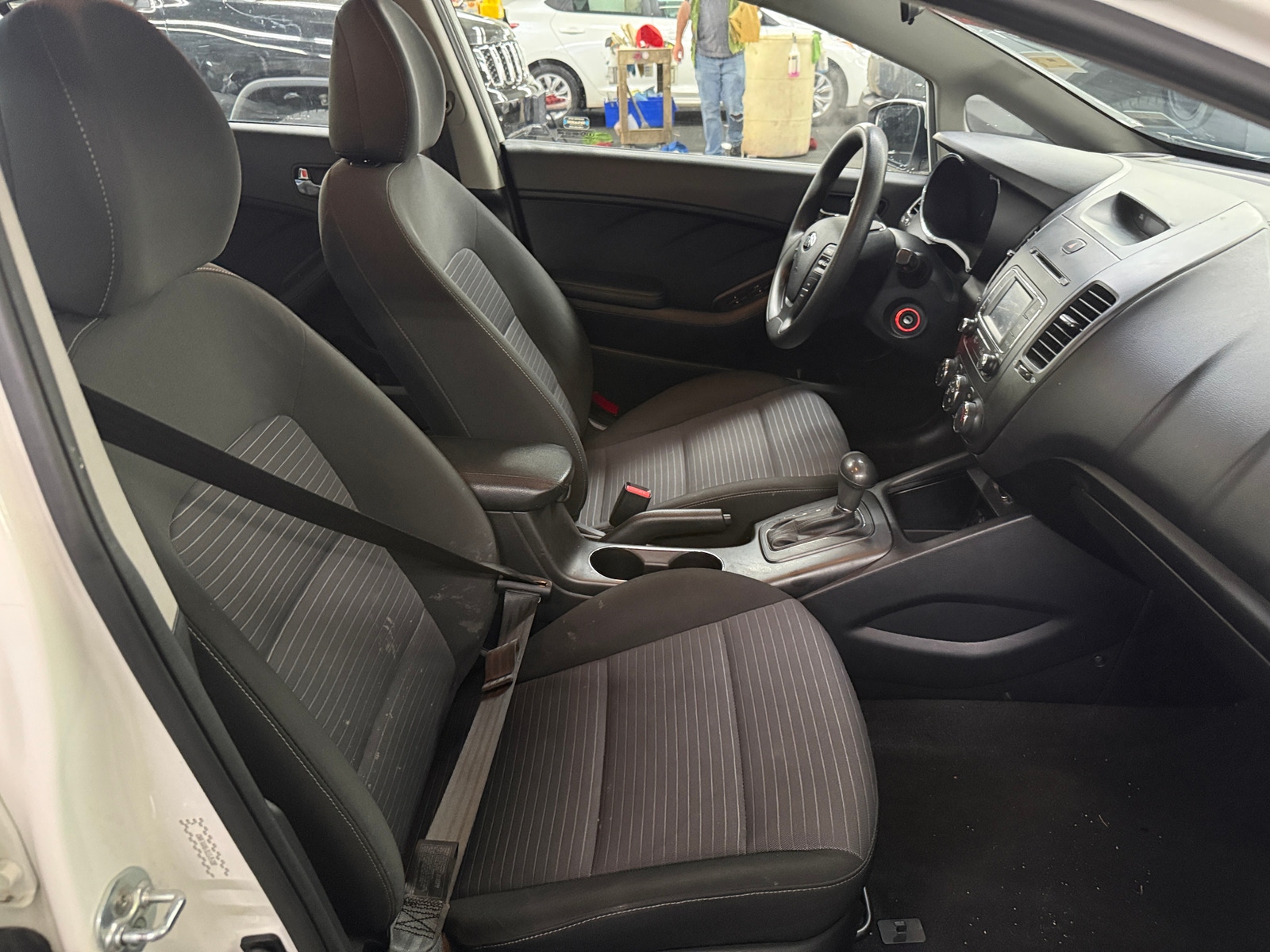 Thumbnail: 2016 Kia Forte - 2