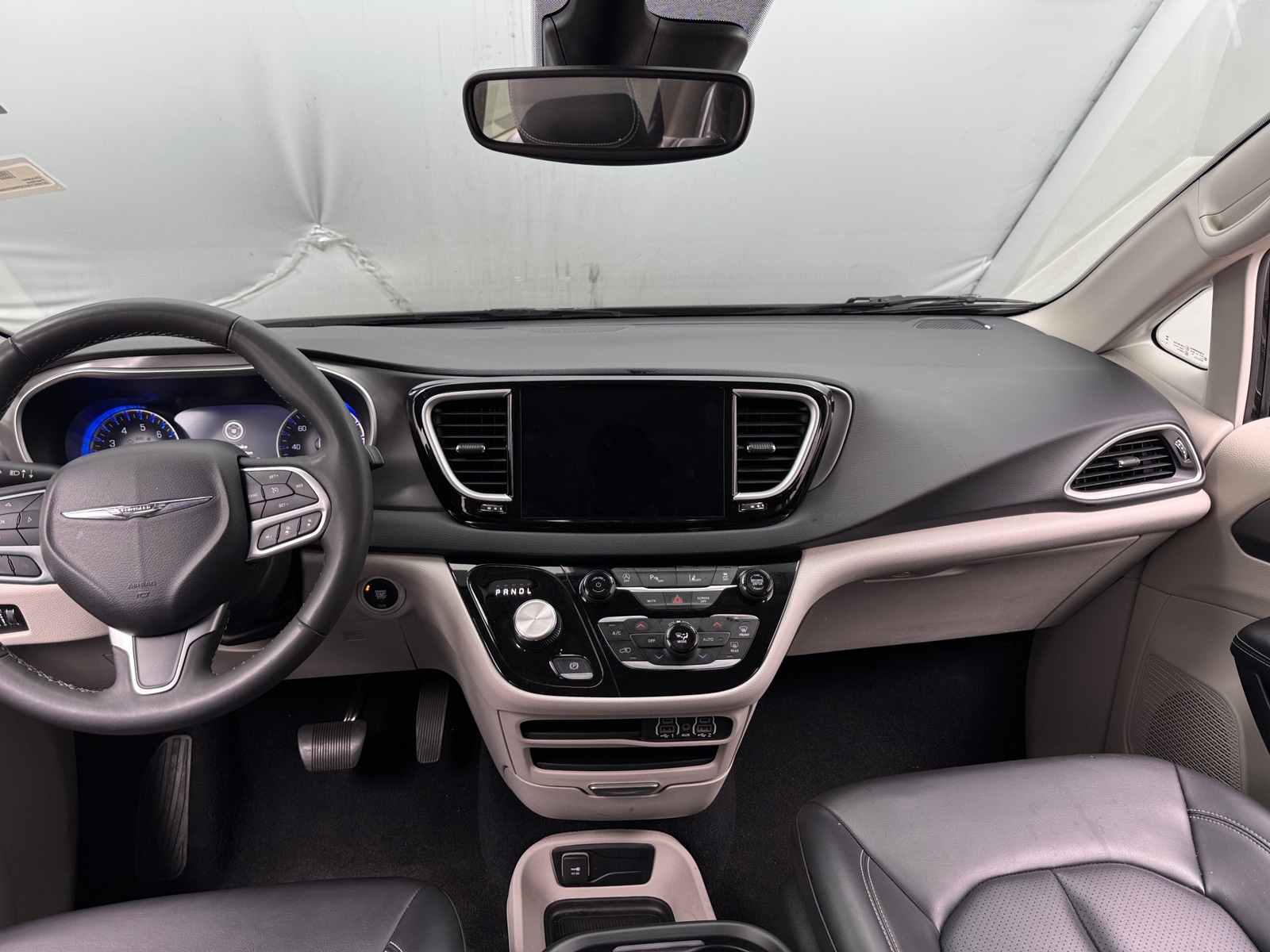 Thumbnail: 2023 Chrysler Pacifica - 2