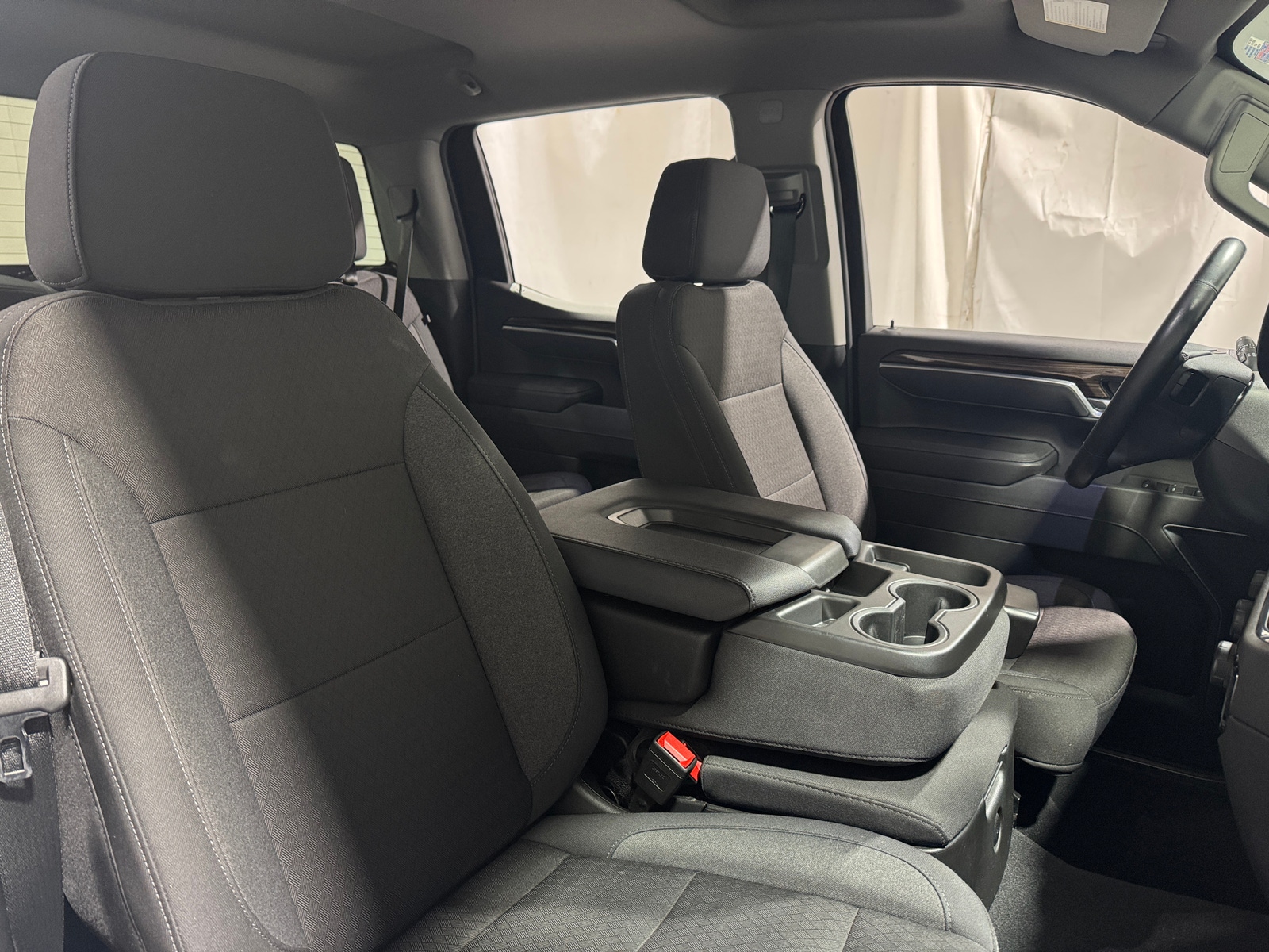 Thumbnail: 2025 Chevrolet Silverado 1500 - 2