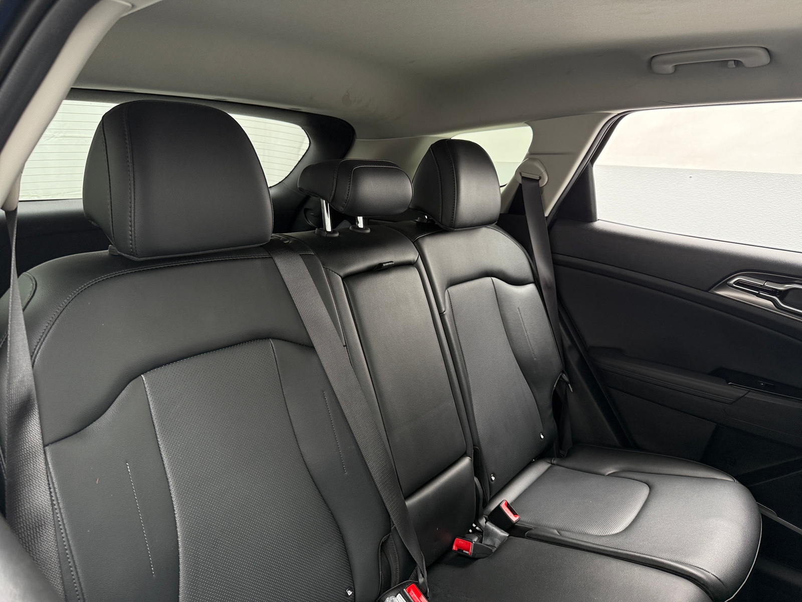 Thumbnail: 2025 Kia Sportage - 5
