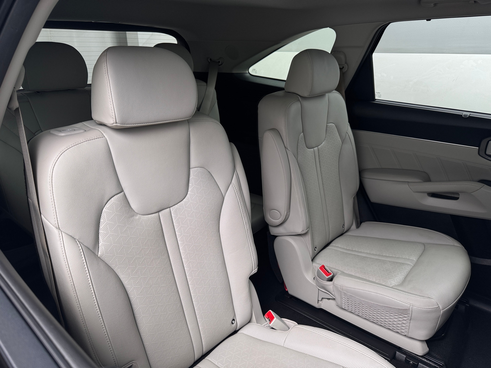 Thumbnail: 2024 Kia Sorento - 5