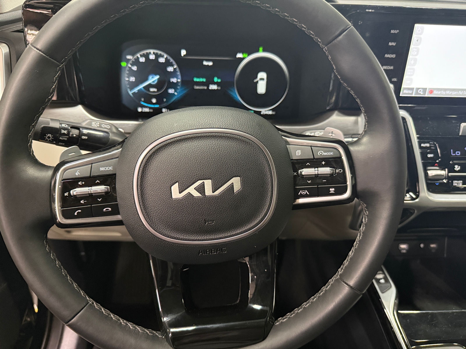 Thumbnail: 2024 Kia Sorento - 4