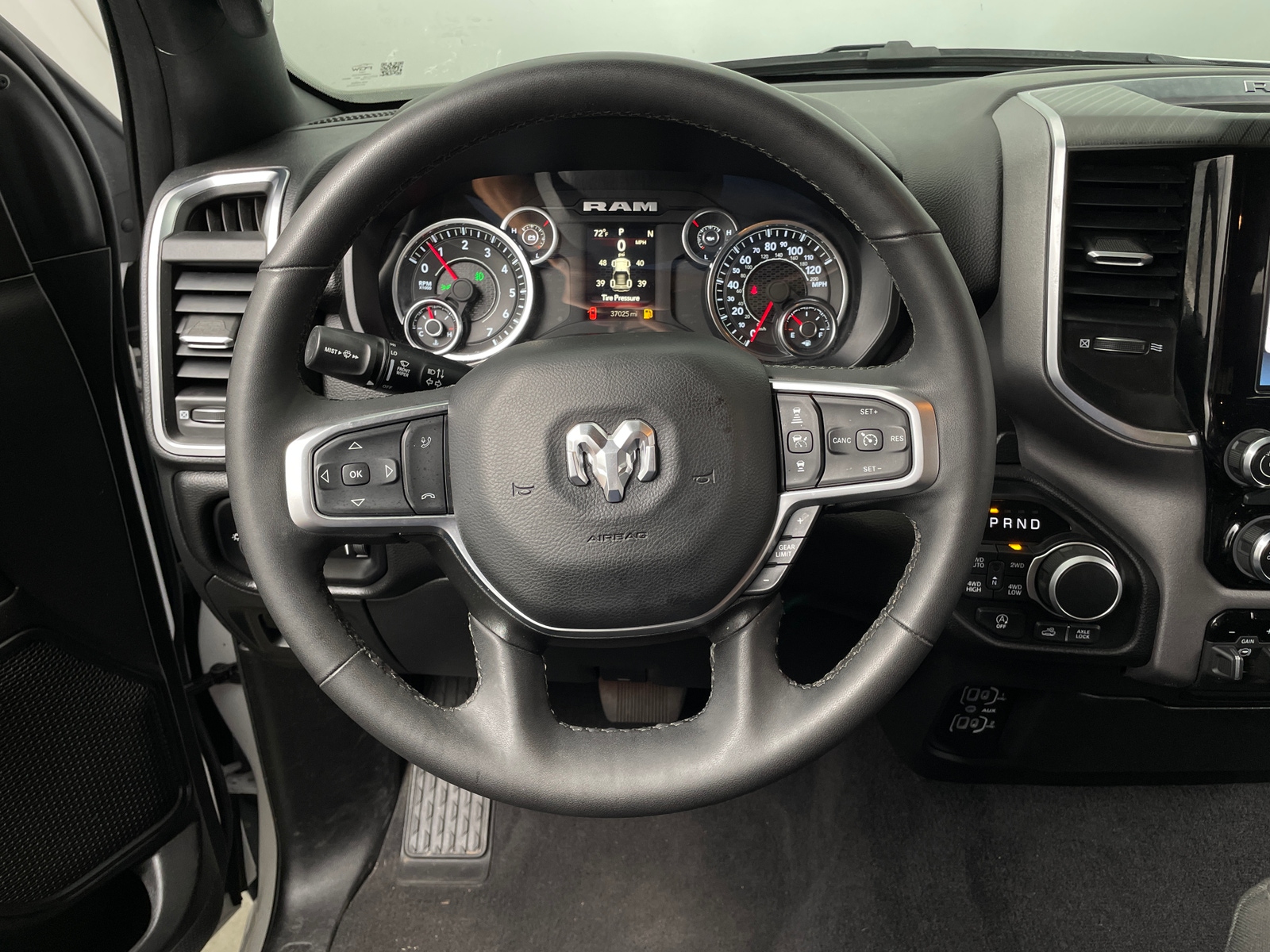 Thumbnail: 2025 RAM 1500 - 5