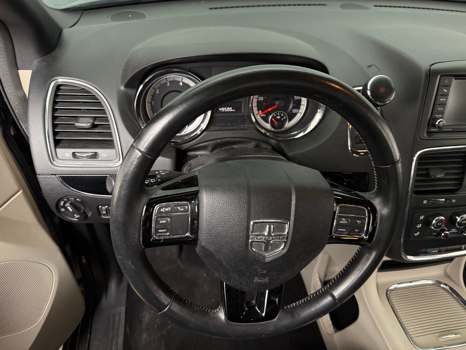 Thumbnail: 2019 Dodge Grand Caravan - 4