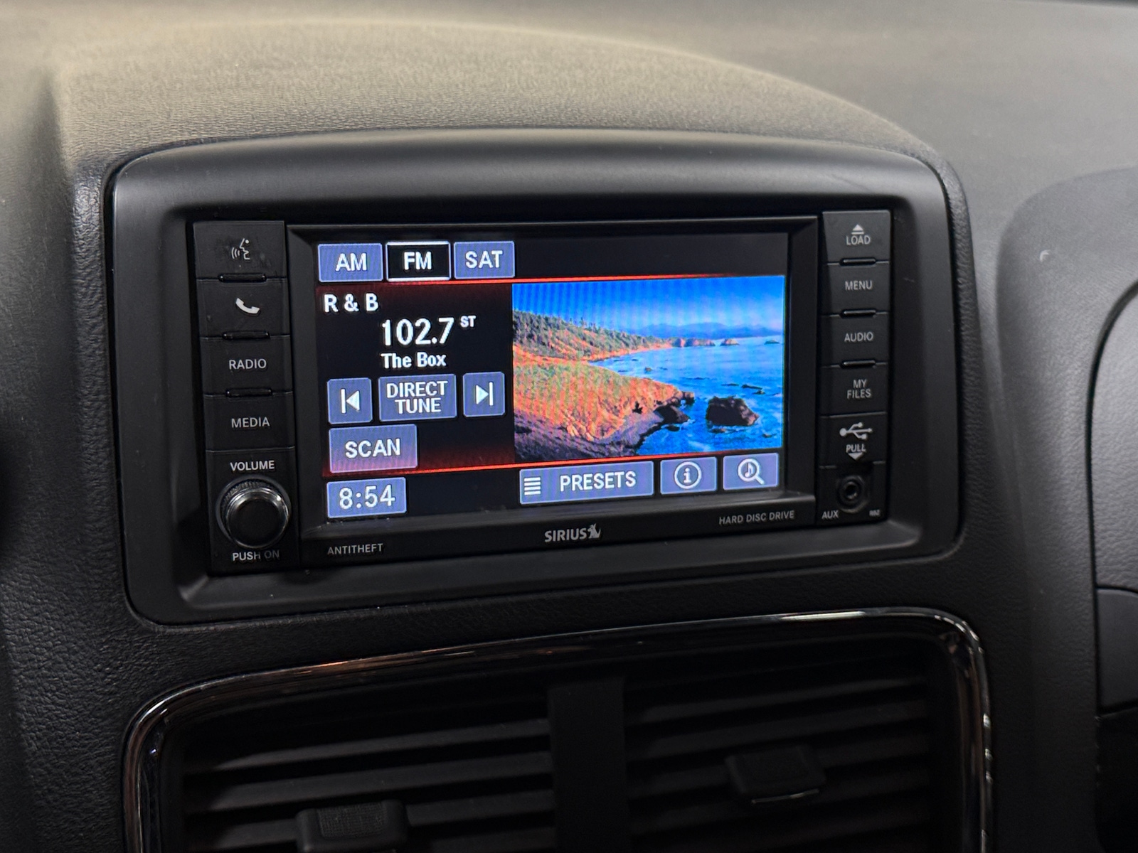 Thumbnail: 2019 Dodge Grand Caravan - 3