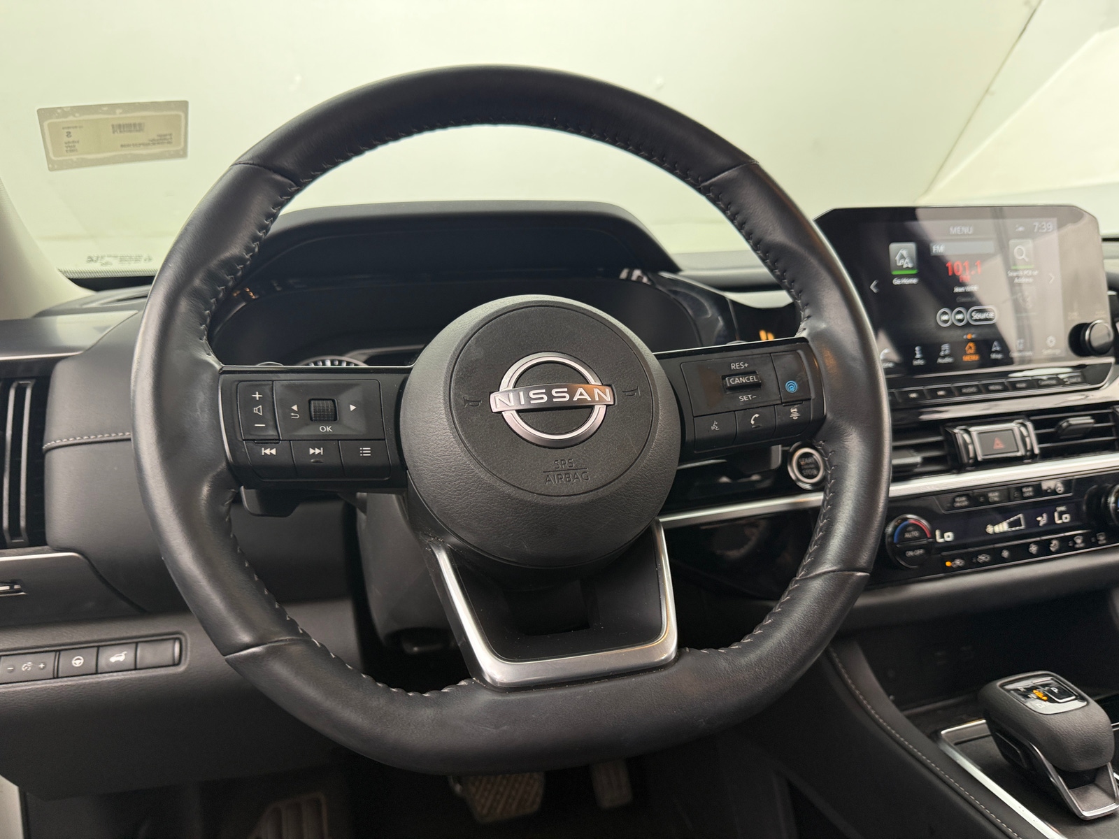 Thumbnail: 2023 Nissan Pathfinder - 4