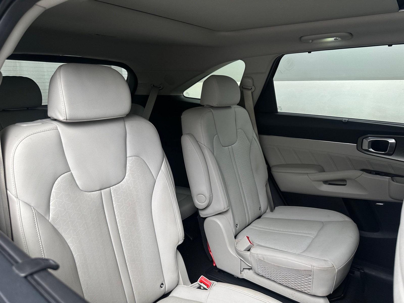 Thumbnail: 2023 Kia Sorento - 5