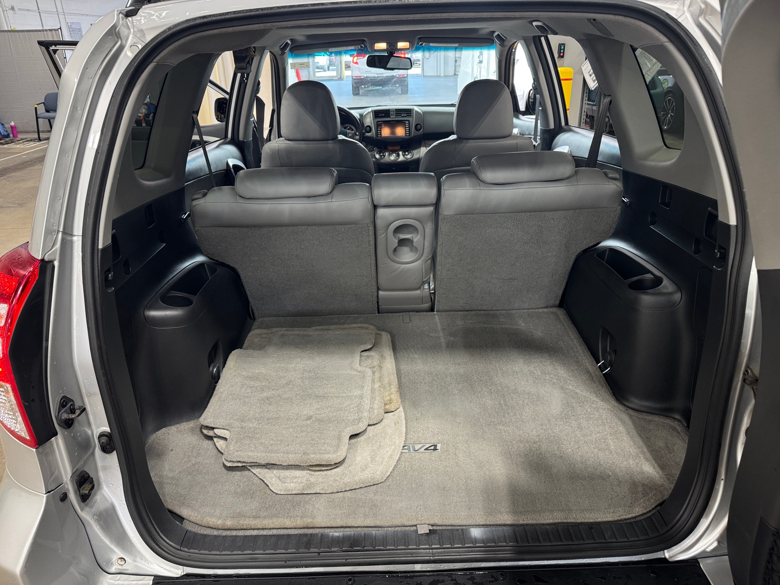 Thumbnail: 2010 Toyota RAV4 - 7