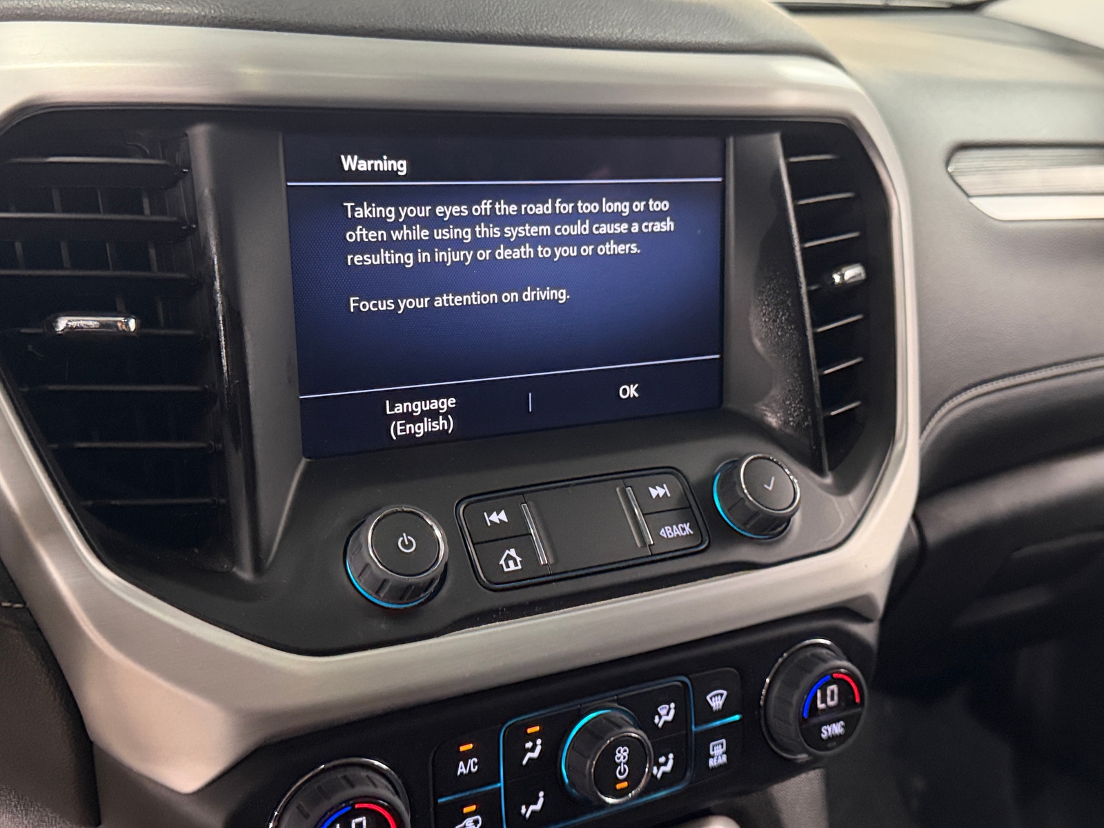 Thumbnail: 2023 GMC Acadia - 3