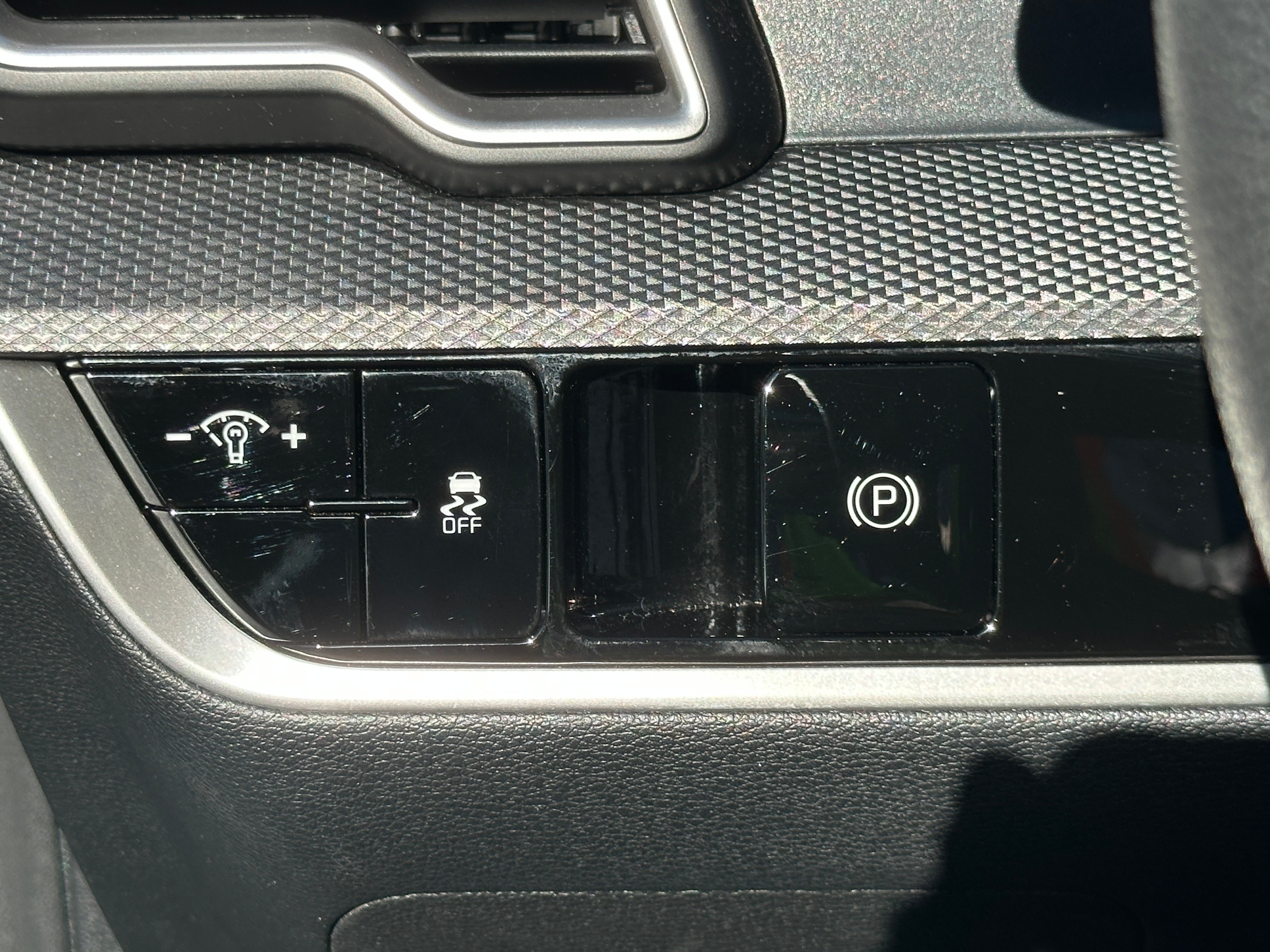 2025 Kia Sportage LX - Photo 10