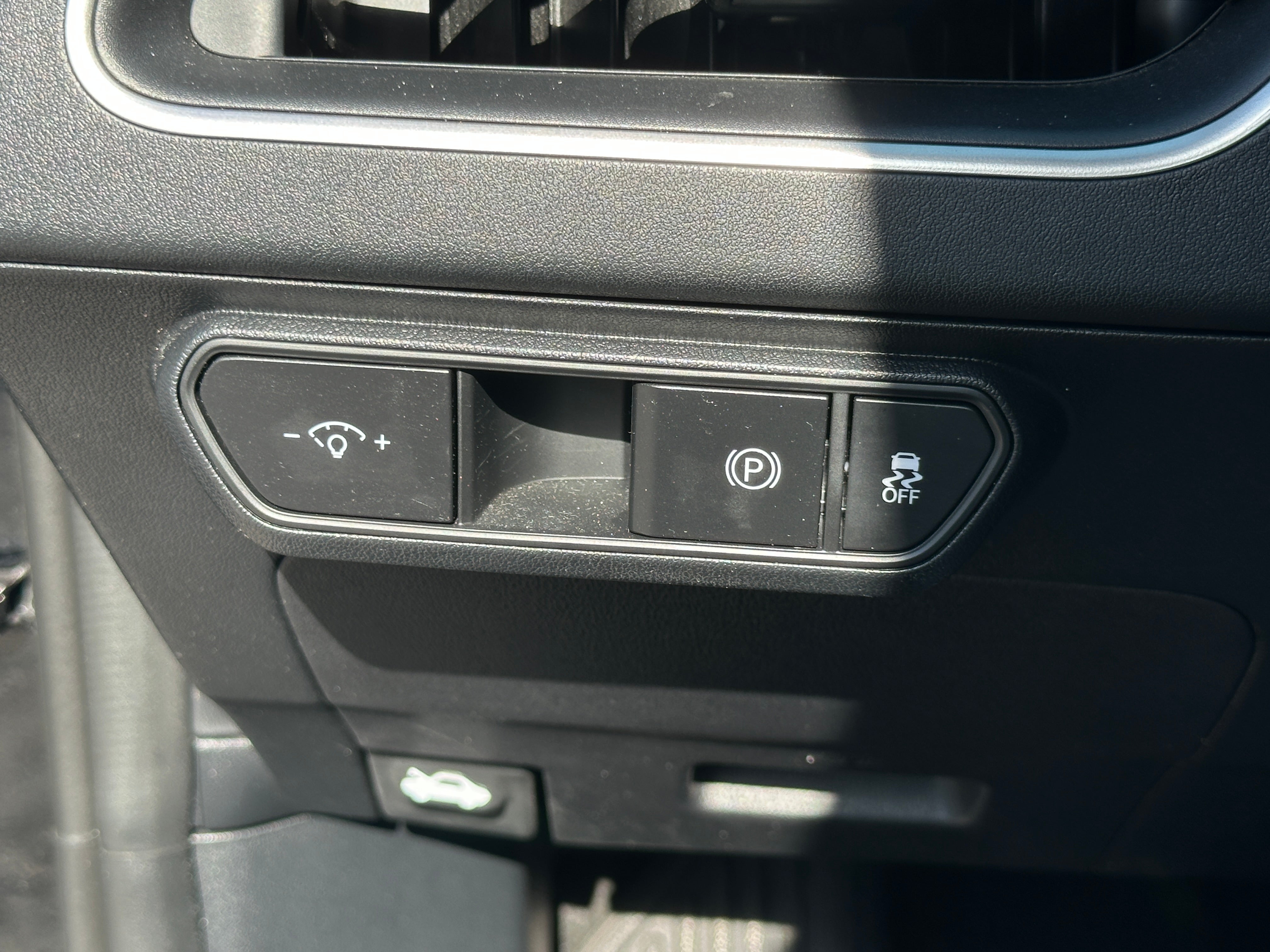 2025 Kia K4 LXS - Photo 2