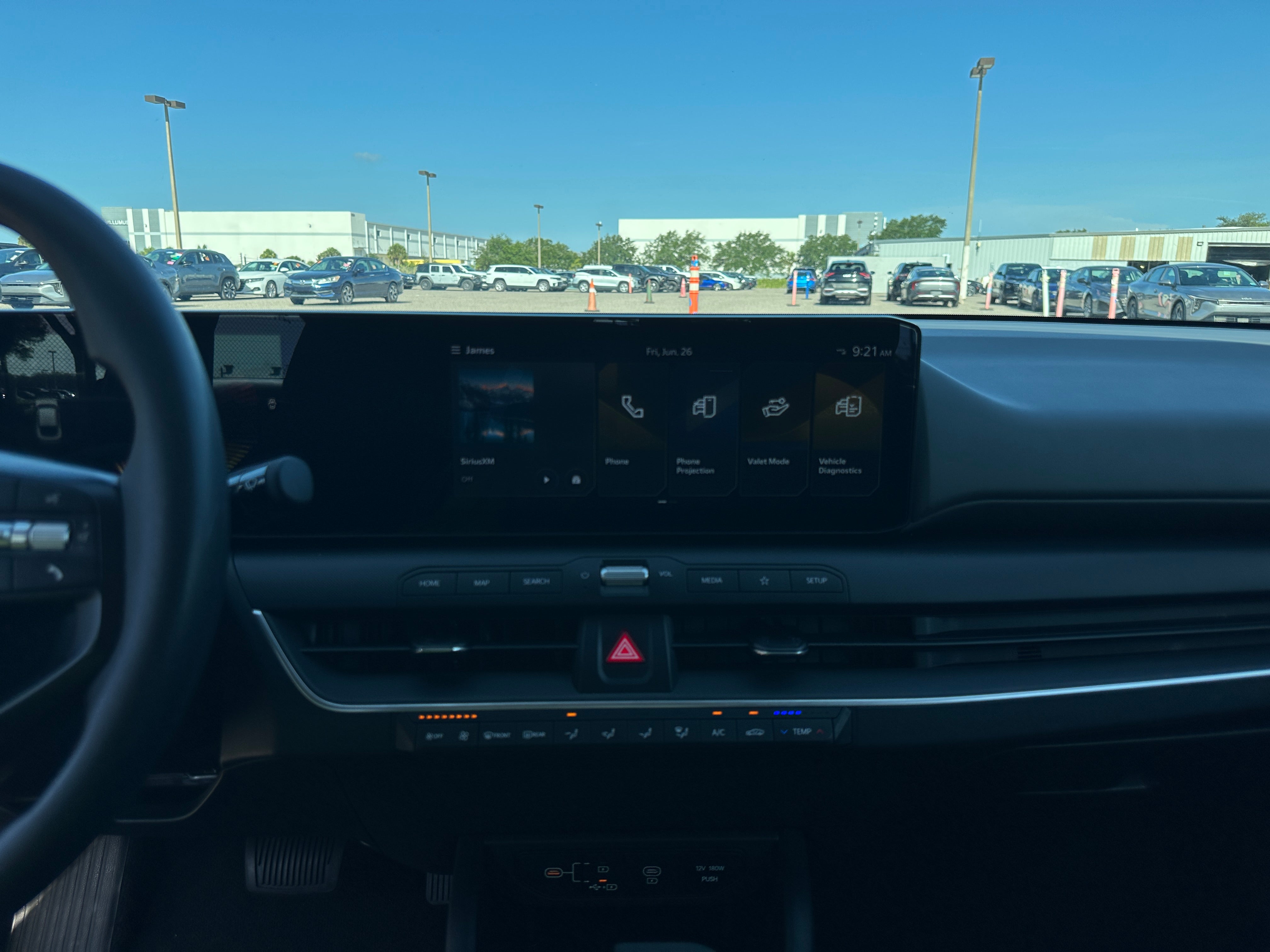 2025 Kia K4 LXS - Photo 11