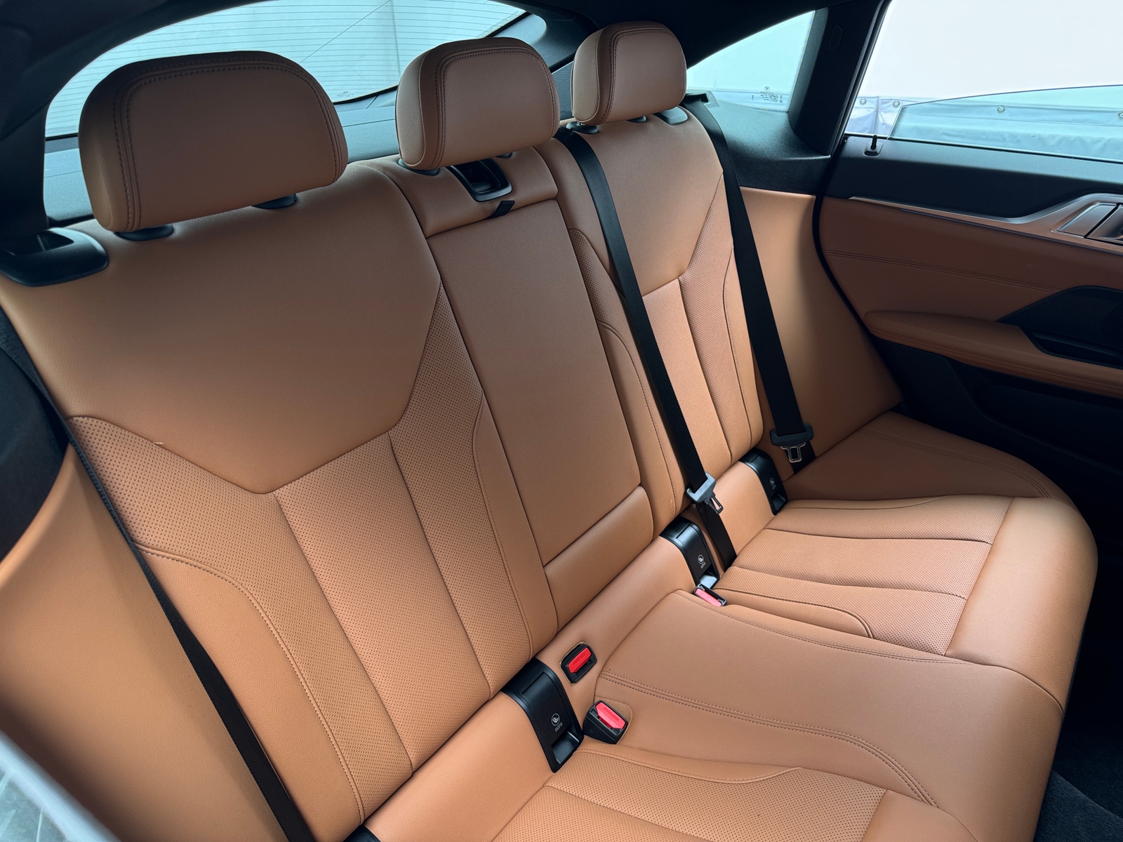Thumbnail: 2023 BMW i4 - 6