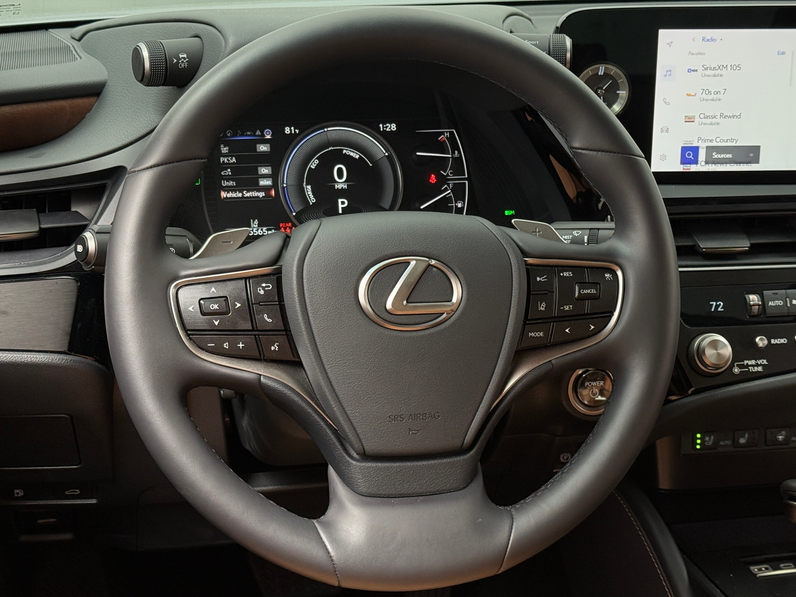Thumbnail: 2025 Lexus ES - 4