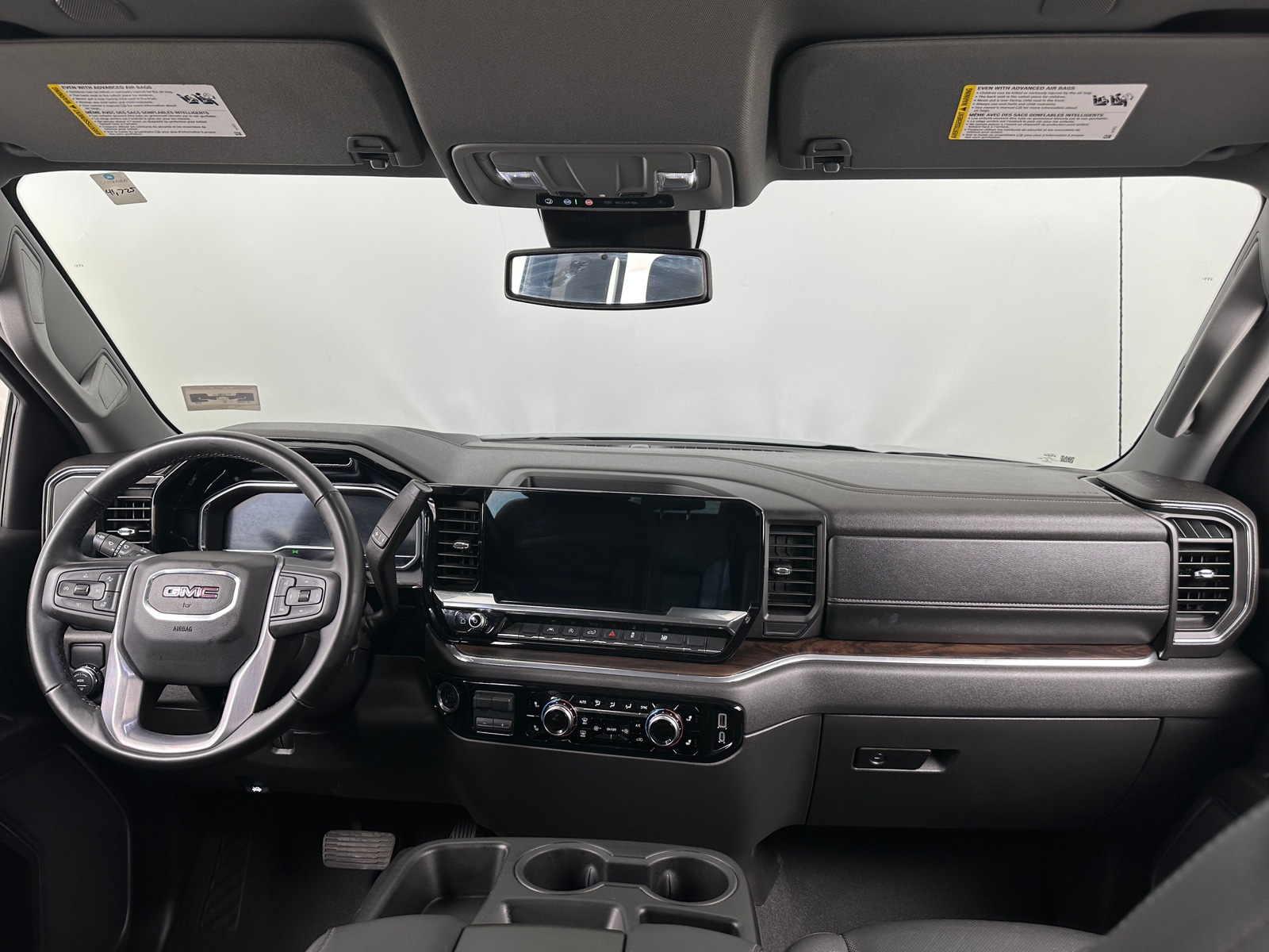Thumbnail: 2025 GMC Sierra 1500 - 2