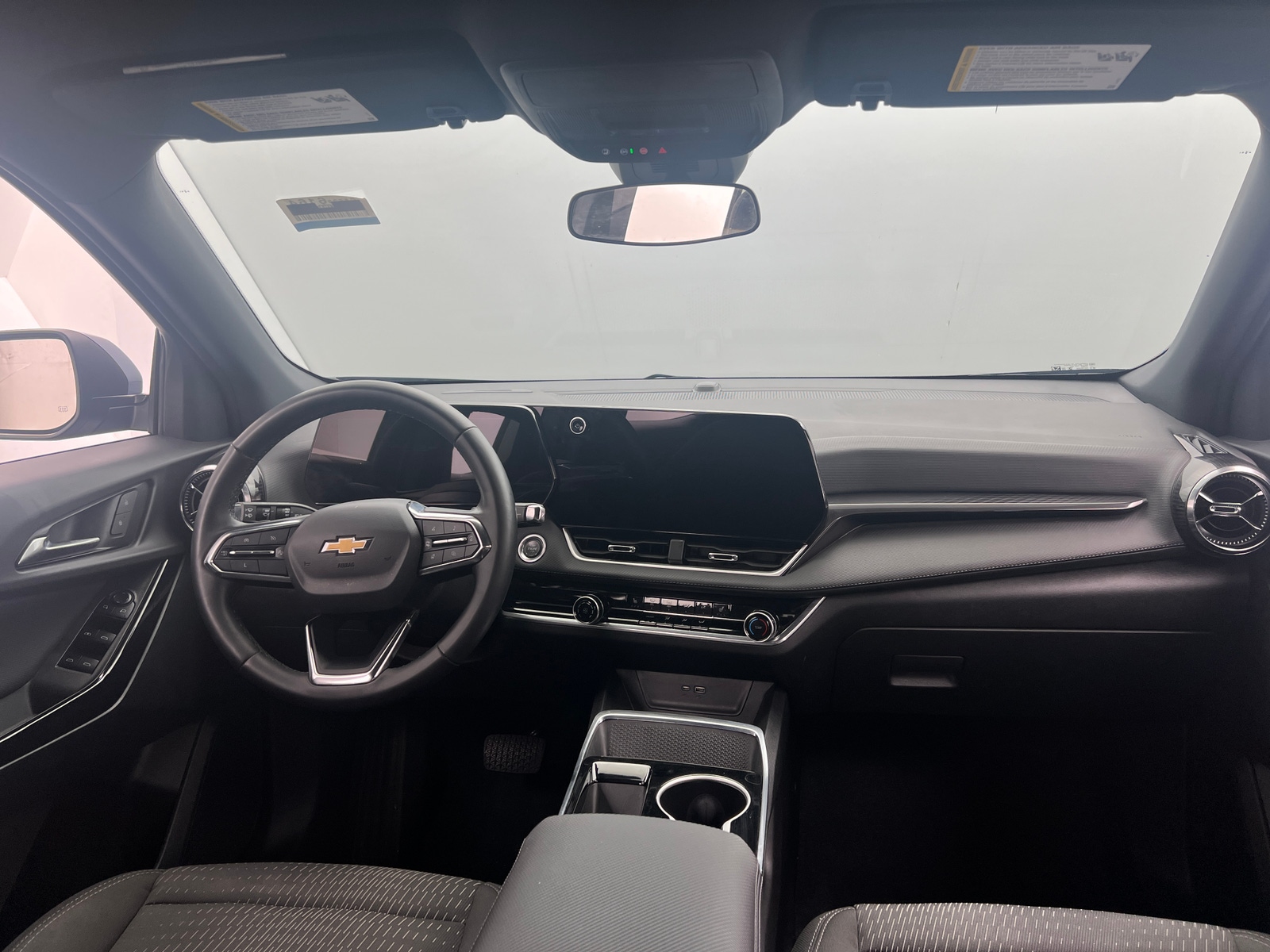 Thumbnail: 2025 Chevrolet Equinox - 3