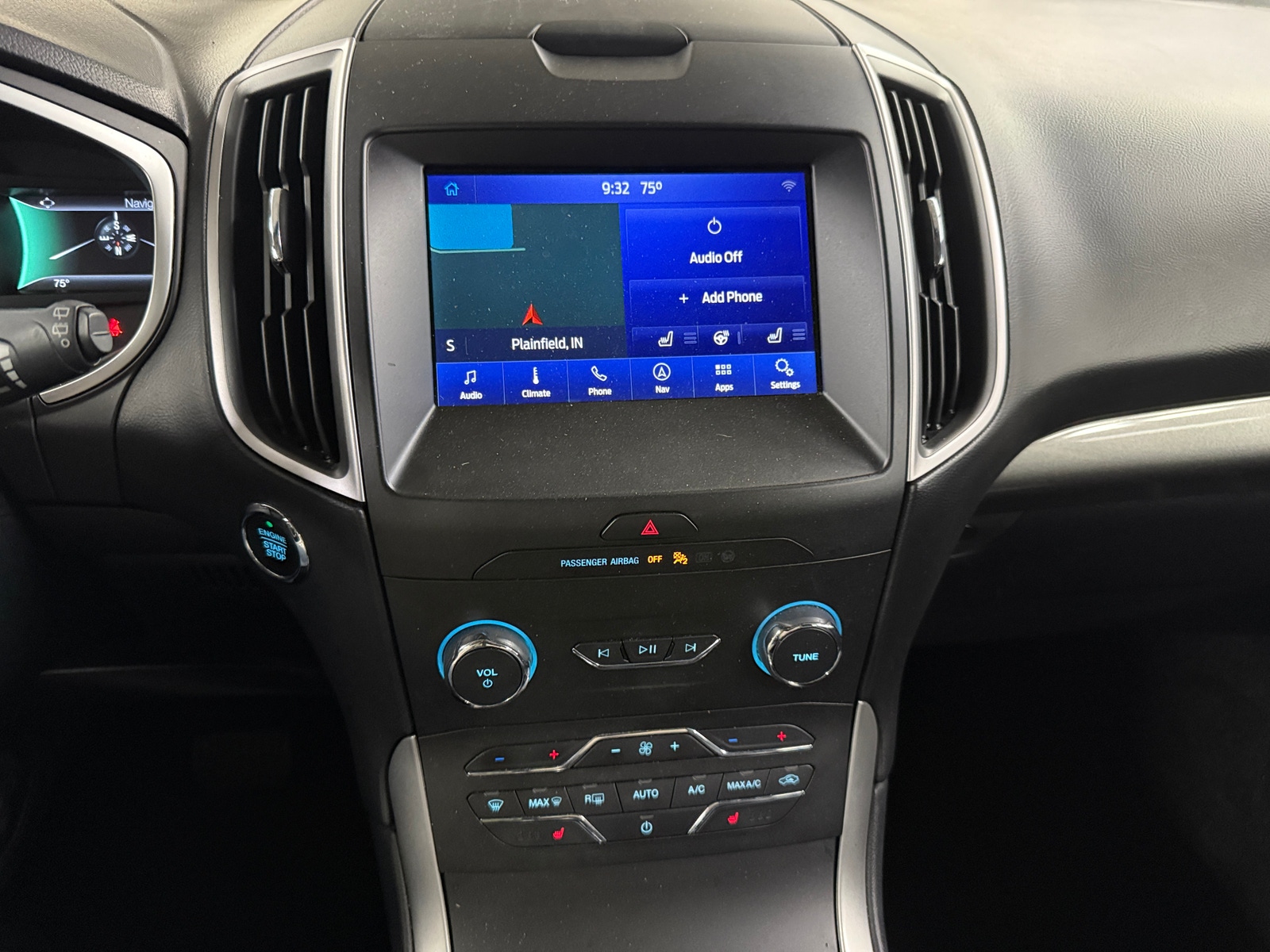 Thumbnail: 2019 Ford Edge - 4