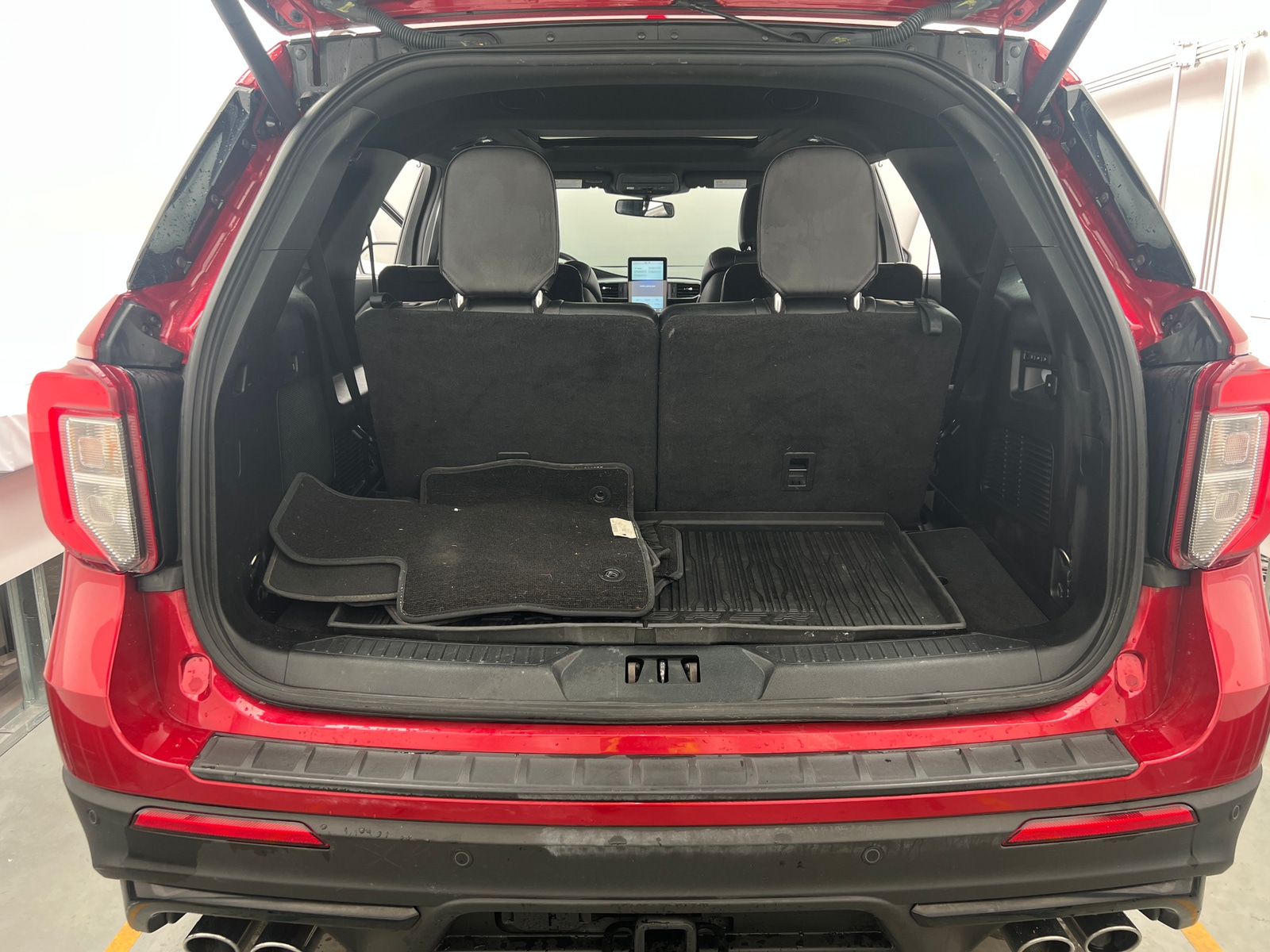 Thumbnail: 2020 Ford Explorer - 6