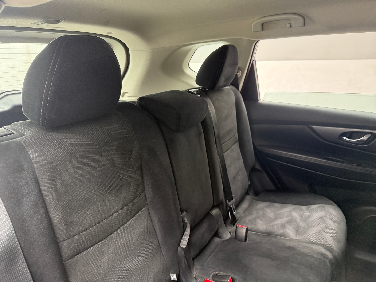 Thumbnail: 2016 Nissan Rogue - 6